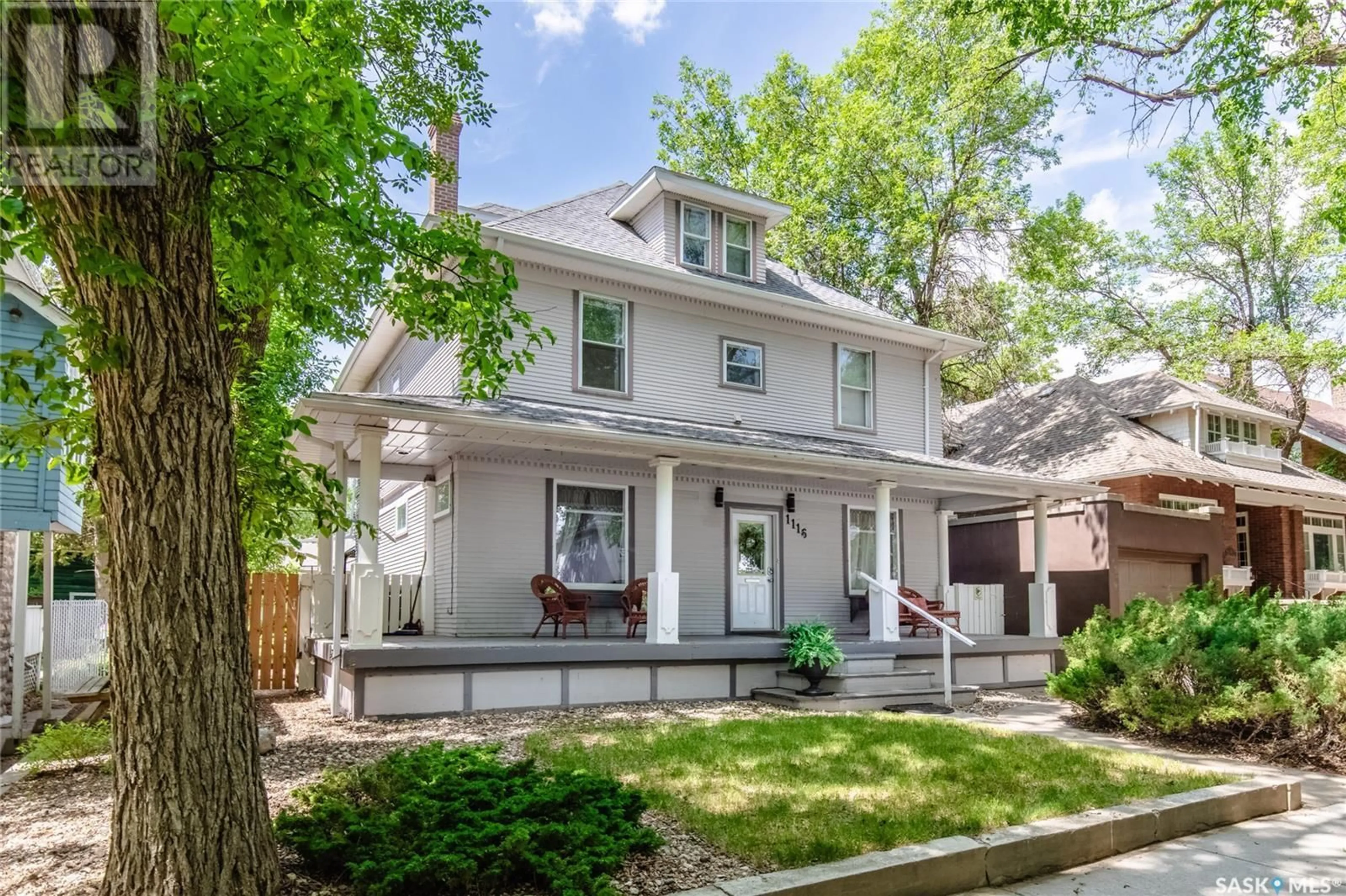 Home with vinyl exterior material, street for 1116 CLIFTON AVENUE, Moose Jaw Saskatchewan S6H3L5