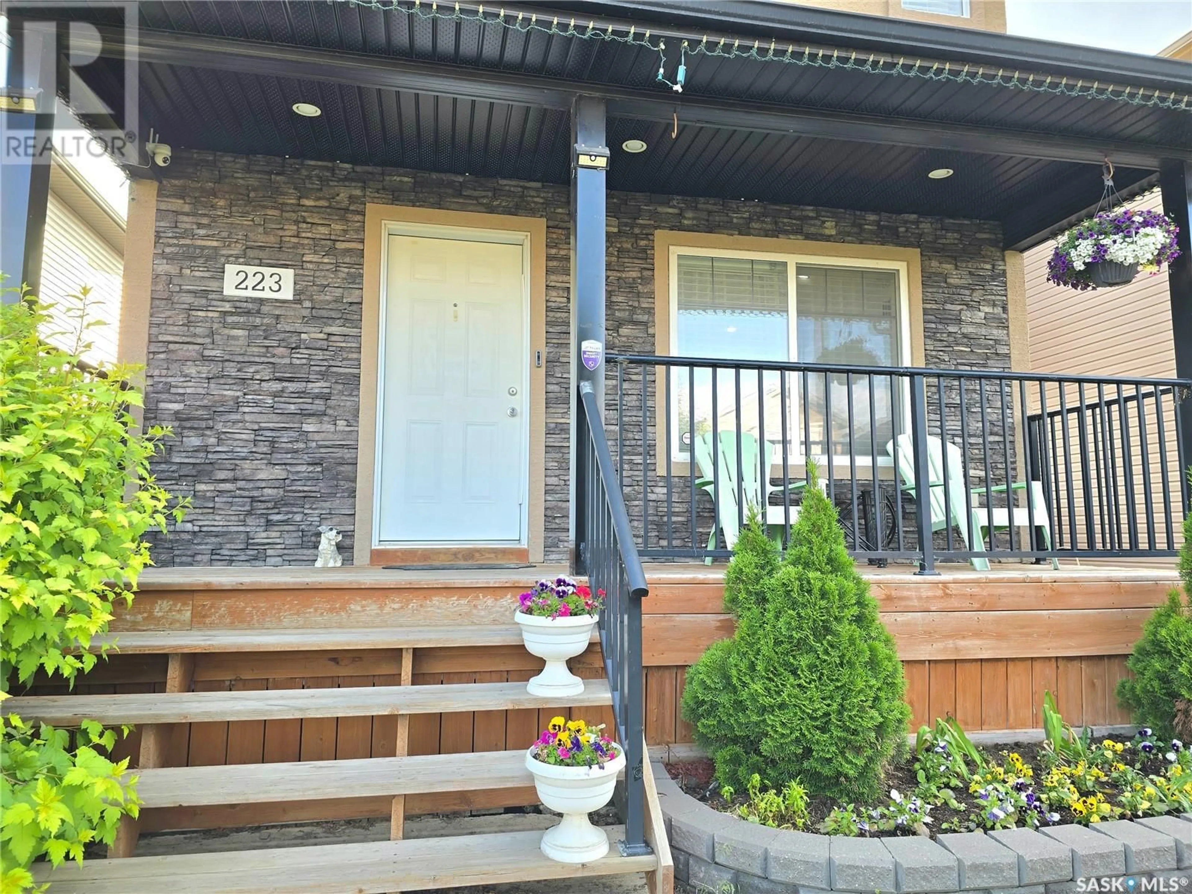 Unknown for 223 KLASSEN CRESCENT, Saskatoon Saskatchewan S7R0G1