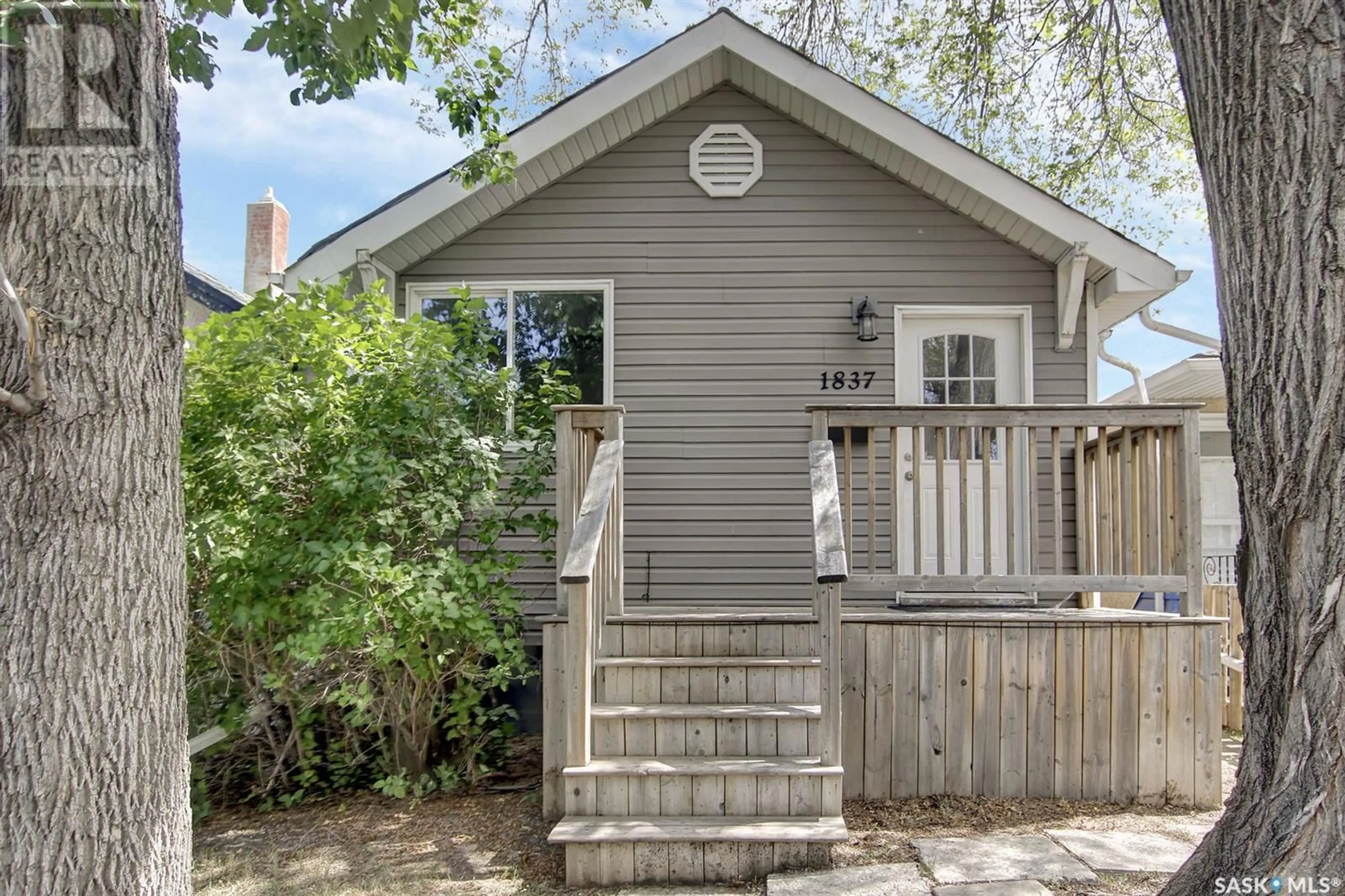 Unknown for 1837 ATKINSON STREET, Regina Saskatchewan S4N3W4