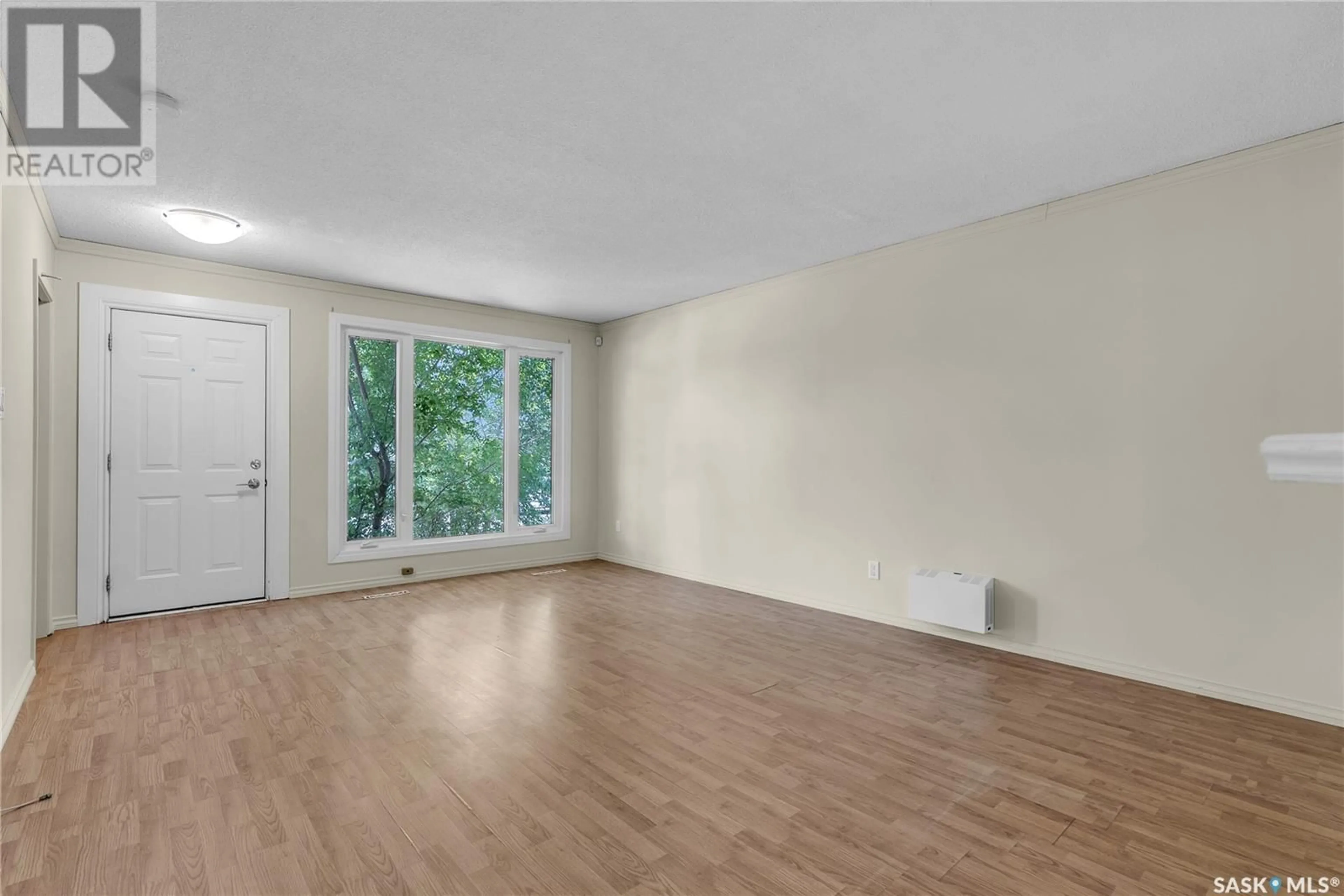 A pic of a room for 1125 P AVENUE, Saskatoon Saskatchewan S7M2X6