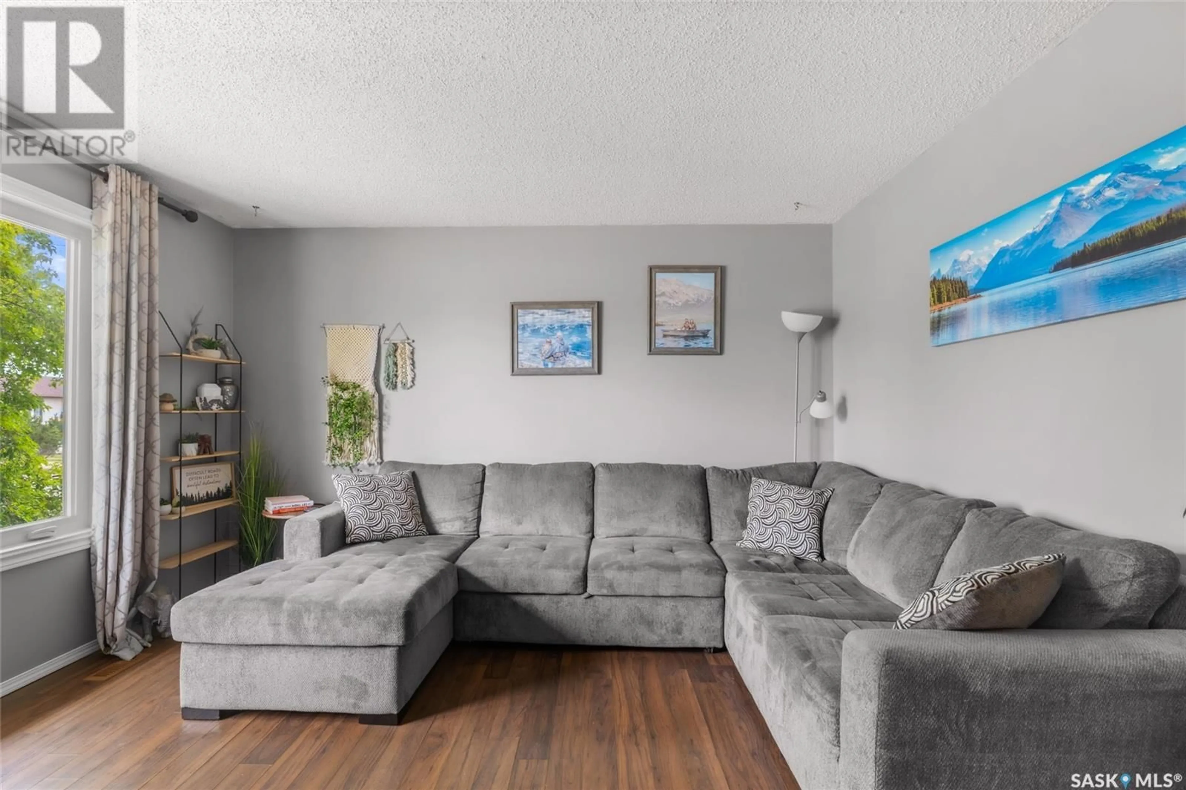 Living room with furniture, unknown for 412 3RD AVENUE, Martensville Saskatchewan S0K2T0