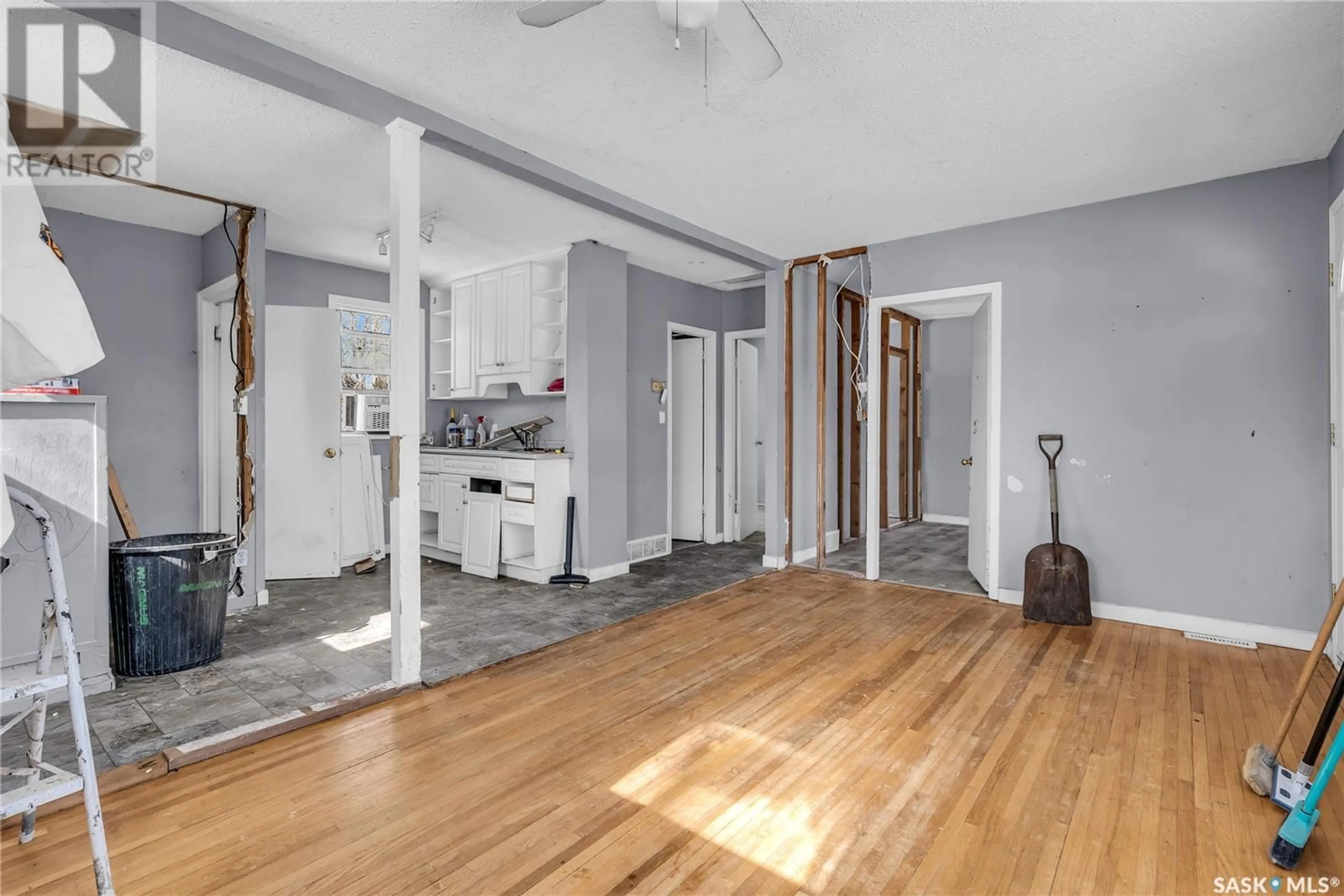 Unknown for 1315 EMPRESS AVENUE, Saskatoon Saskatchewan S7K3G2