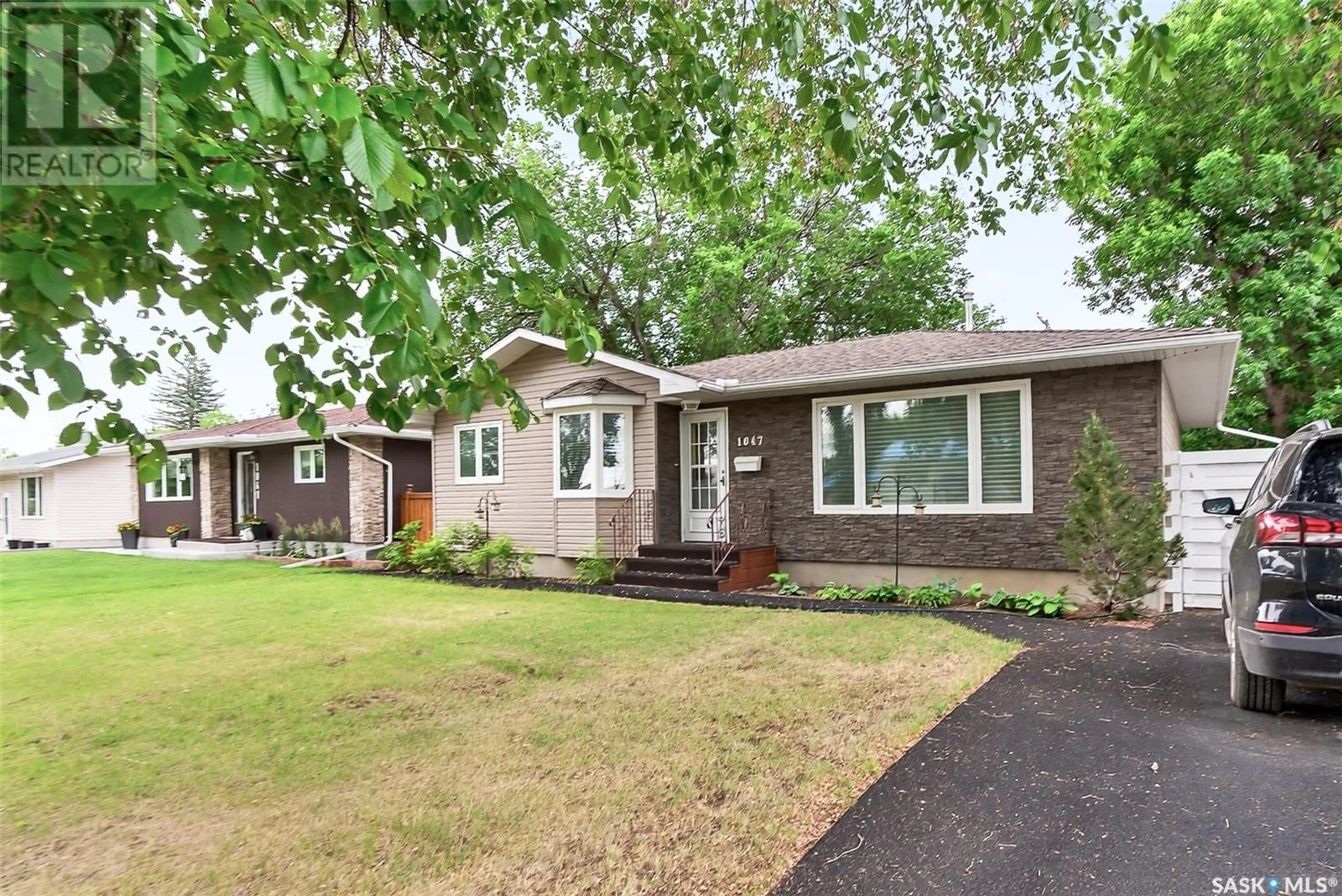 Unknown for 1047 JAMES STREET, Moose Jaw Saskatchewan S6H3H8