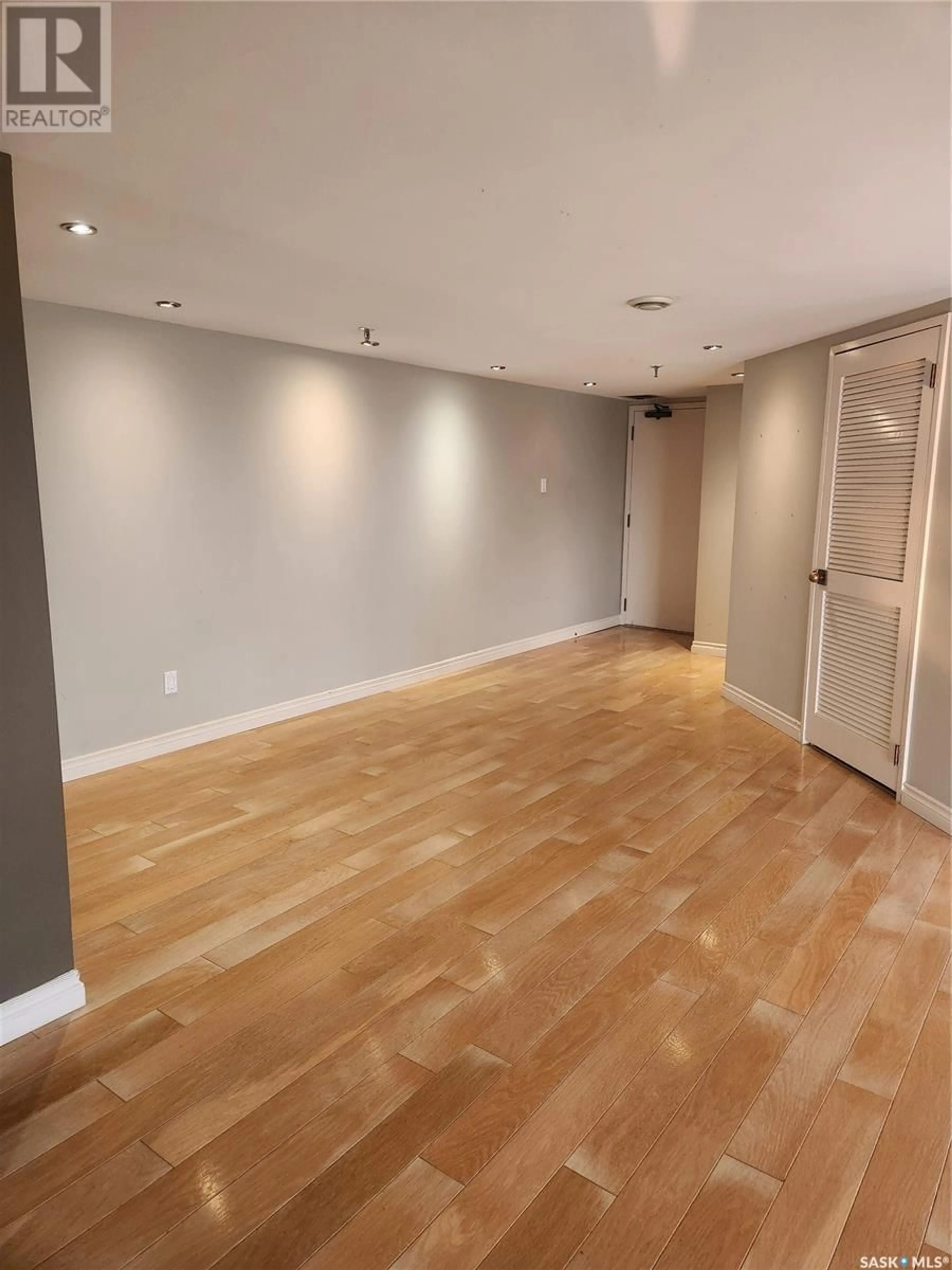 A pic of a room for 424 - 570 SPADINA CRESCENT, Saskatoon Saskatchewan S7K6X7