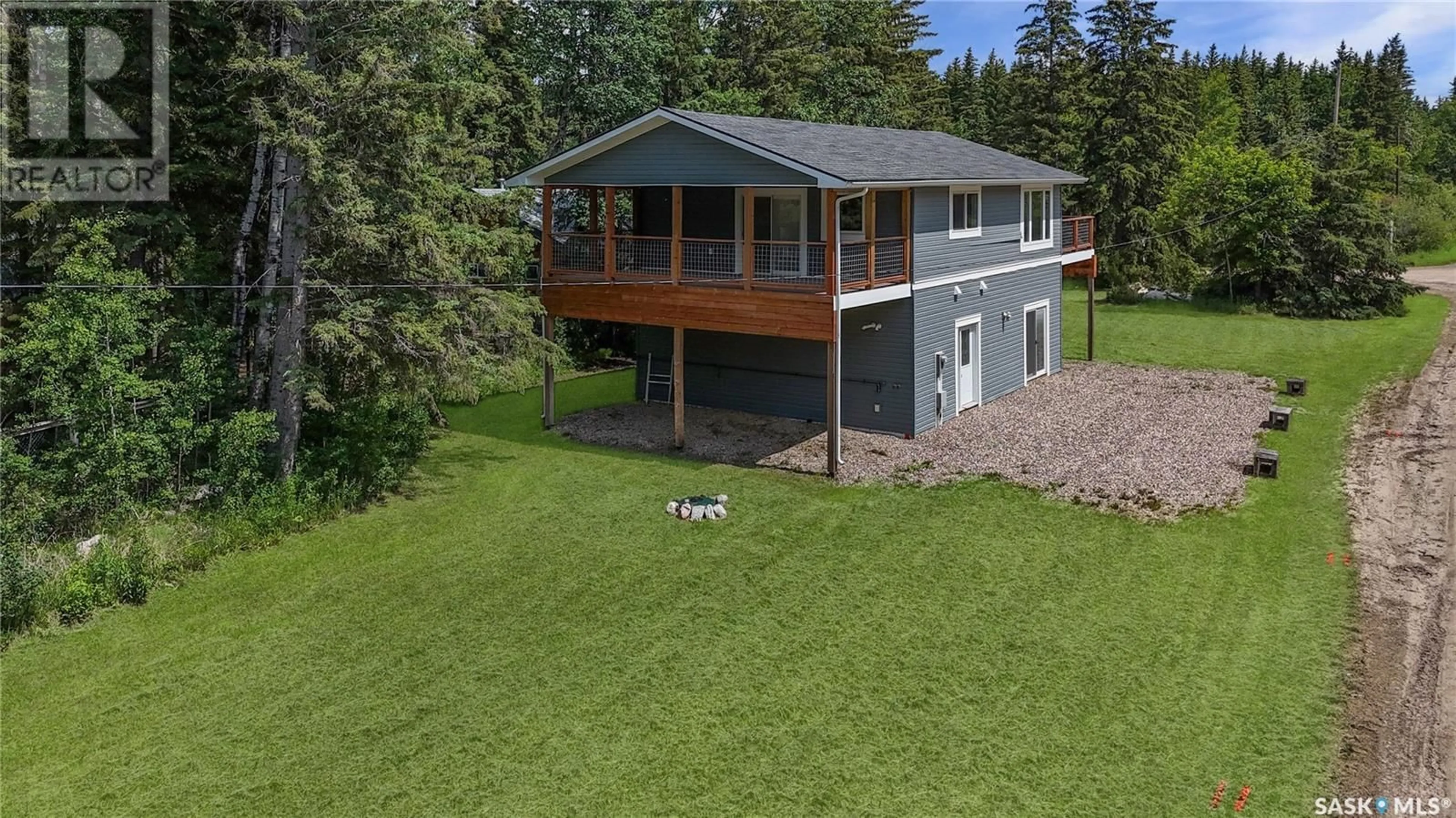 A pic from outside/outdoor area/front of a property/back of a property/a pic from drone, unknown for 720 RAILWAY STREET, Chitek Lake Saskatchewan S0J0L0