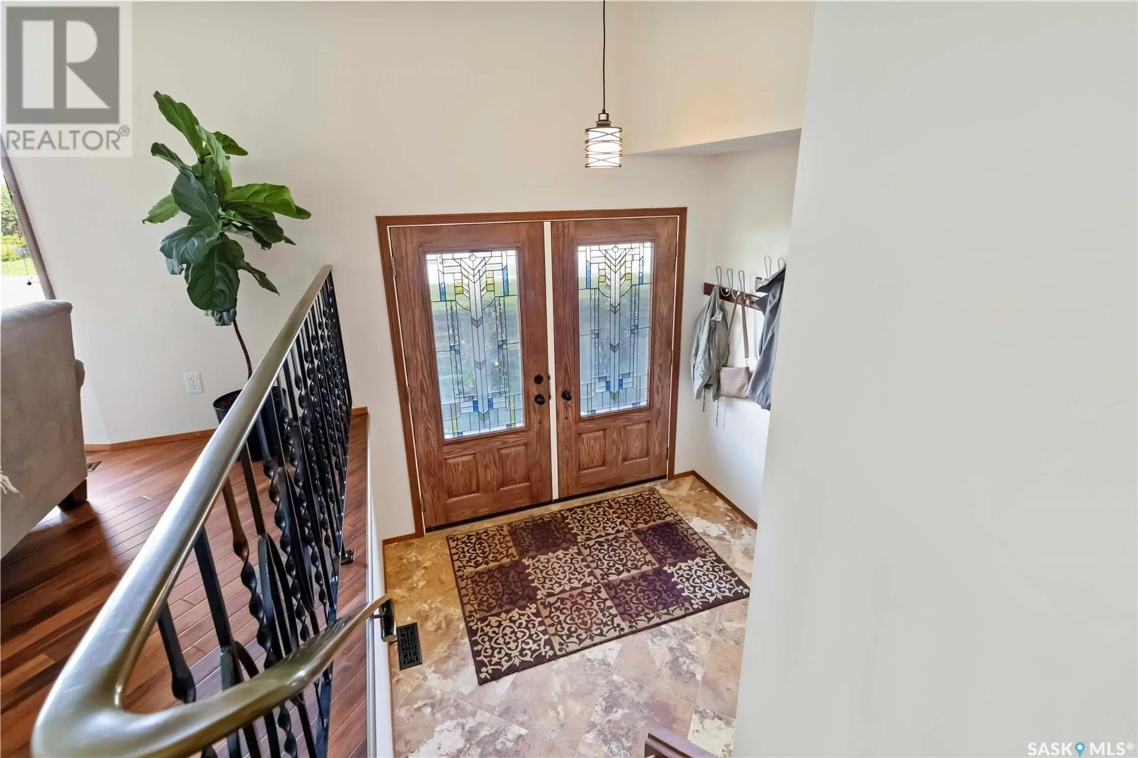 Indoor entryway for 71 DUNCAN CRESCENT, Saskatoon Saskatchewan S7H4K3