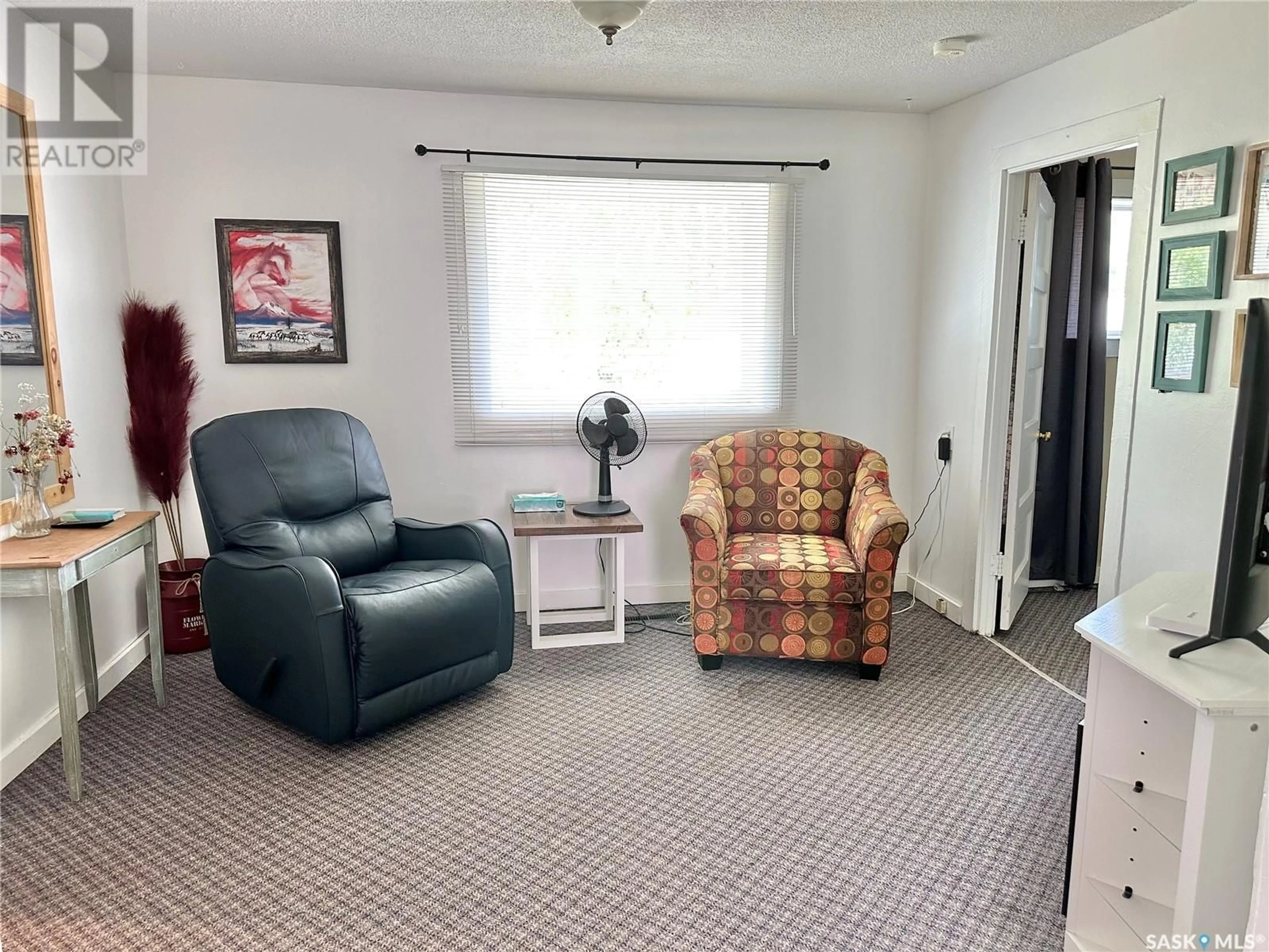 A pic of a room for E - 400 FIRST AVENUE, Spiritwood Saskatchewan S0J2M0
