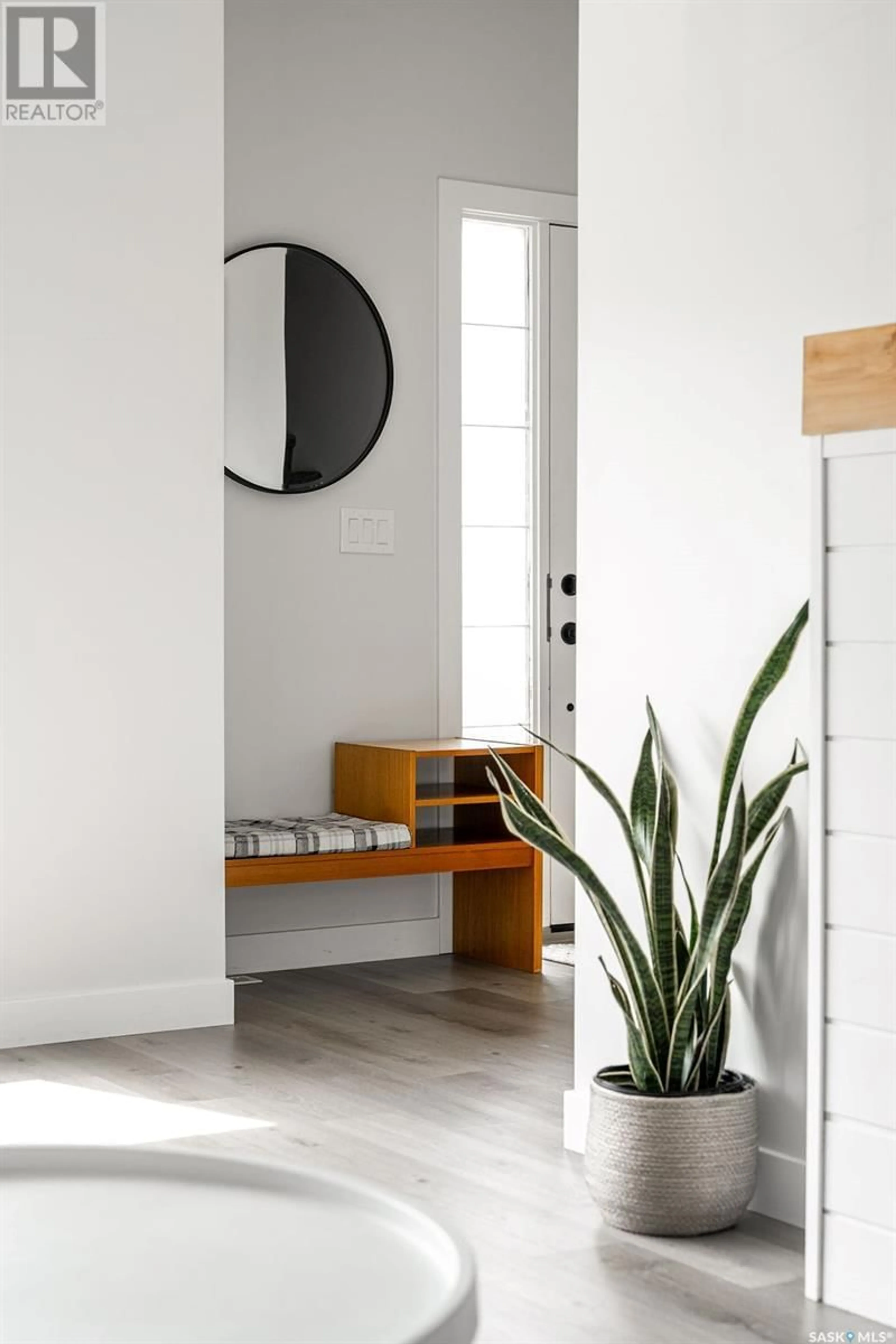 Indoor entryway for 883 MCFAULL RISE, Saskatoon Saskatchewan S7V0S9