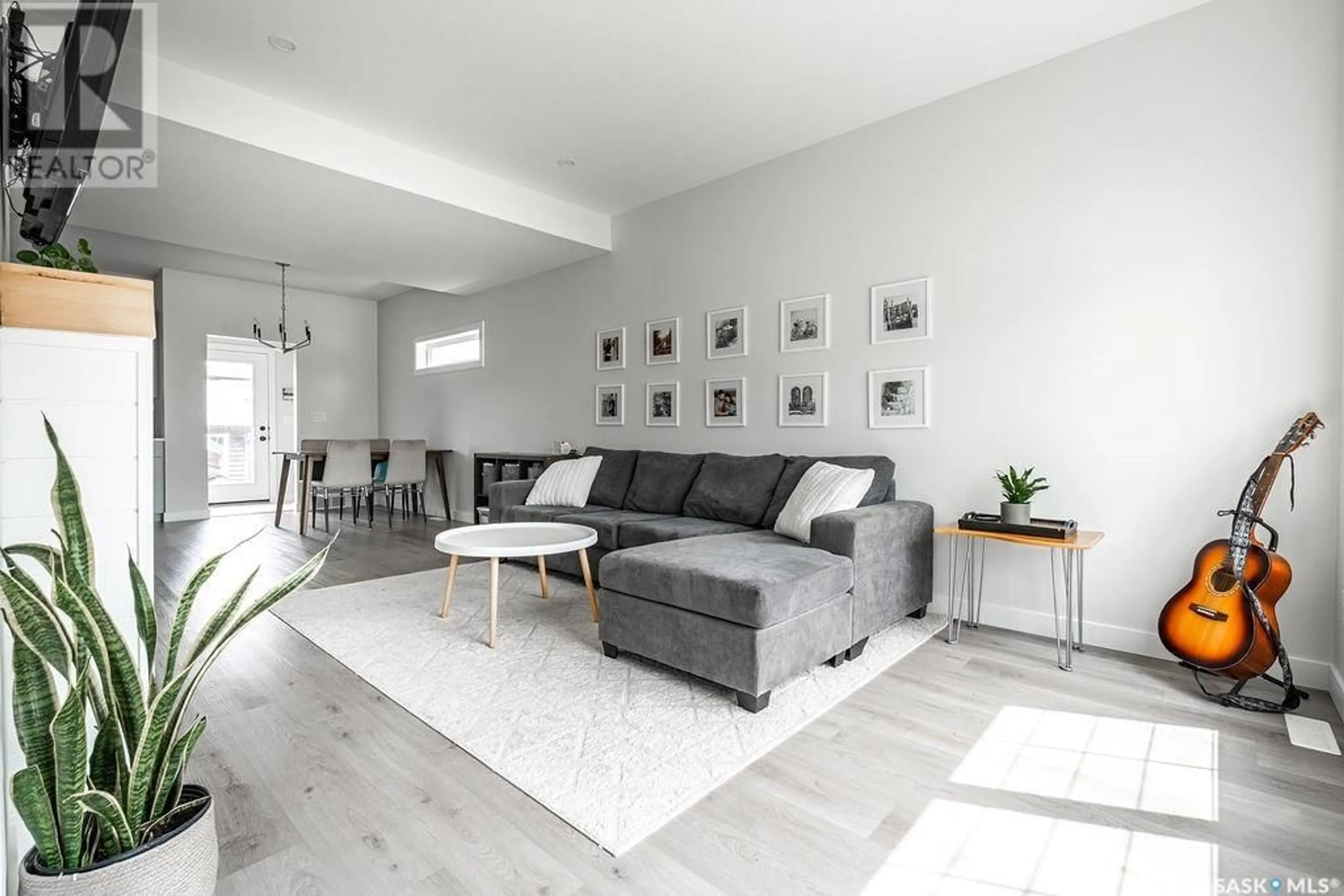Living room with furniture, unknown for 883 MCFAULL RISE, Saskatoon Saskatchewan S7V0S9