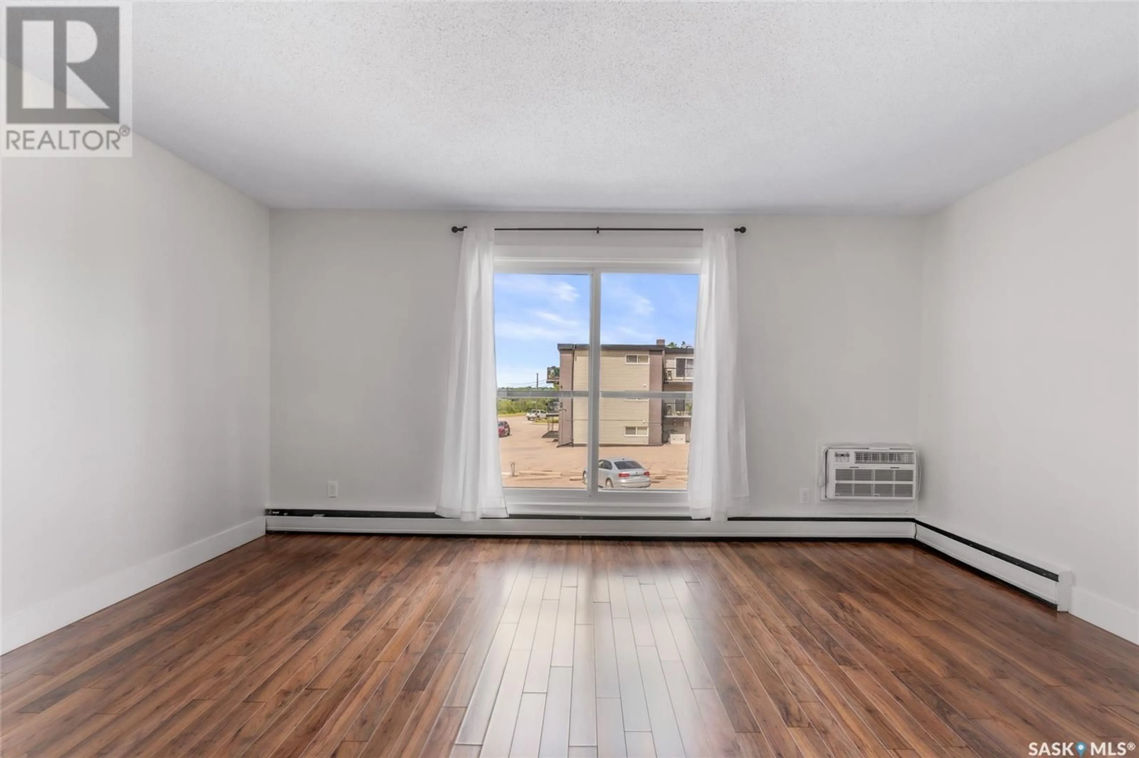 A pic of a room for 11 - 2112 STE CECILIA AVENUE, Saskatoon Saskatchewan S7M0P2