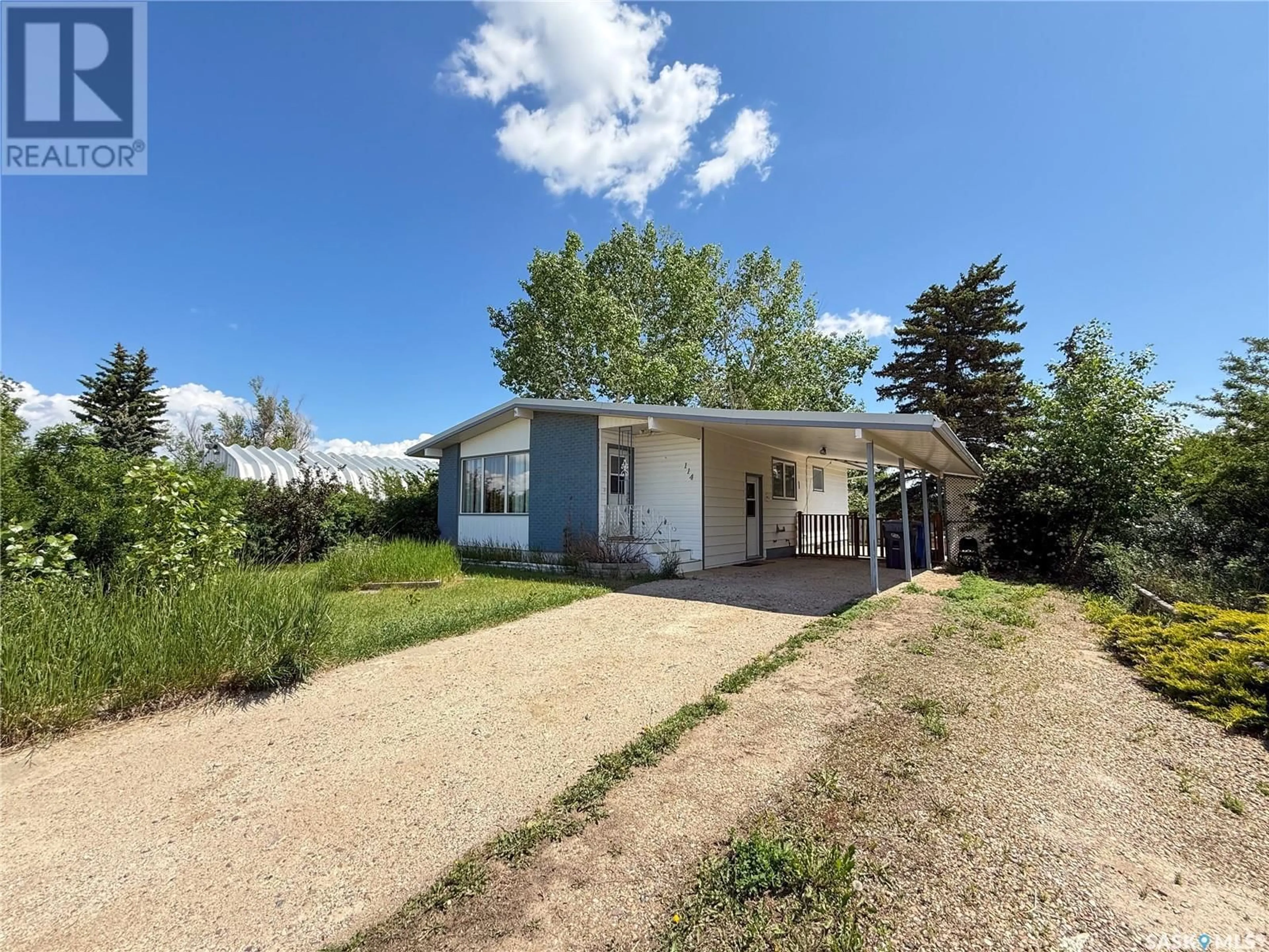 Unknown for E - 114 - 116 1ST STREET, Climax Saskatchewan S0N0N0