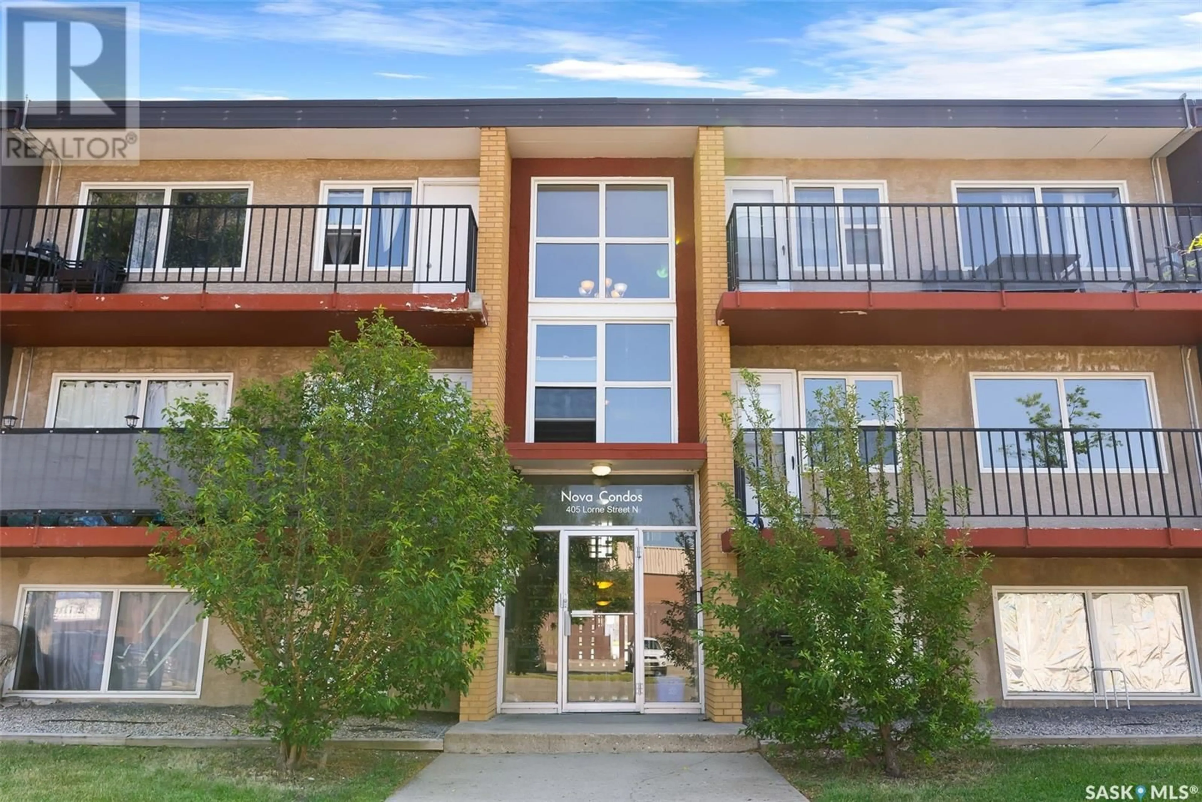 Patio, unknown for N - 7 405 LORNE STREET, Regina Saskatchewan S4R3B2