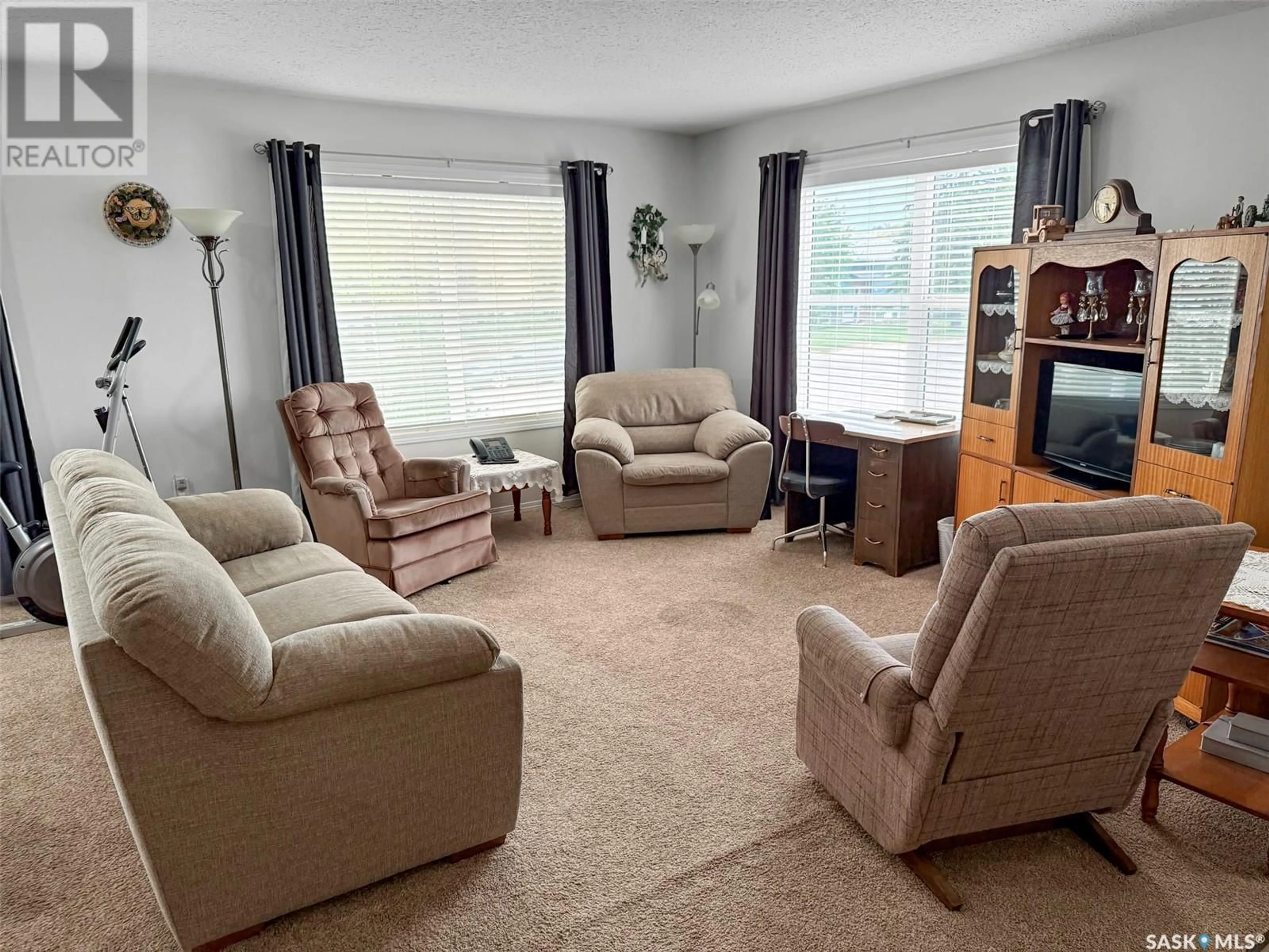Living room with furniture, unknown for 9 - 1275 SOUTH RAILWAY STREET, Swift Current Saskatchewan S9H5P3