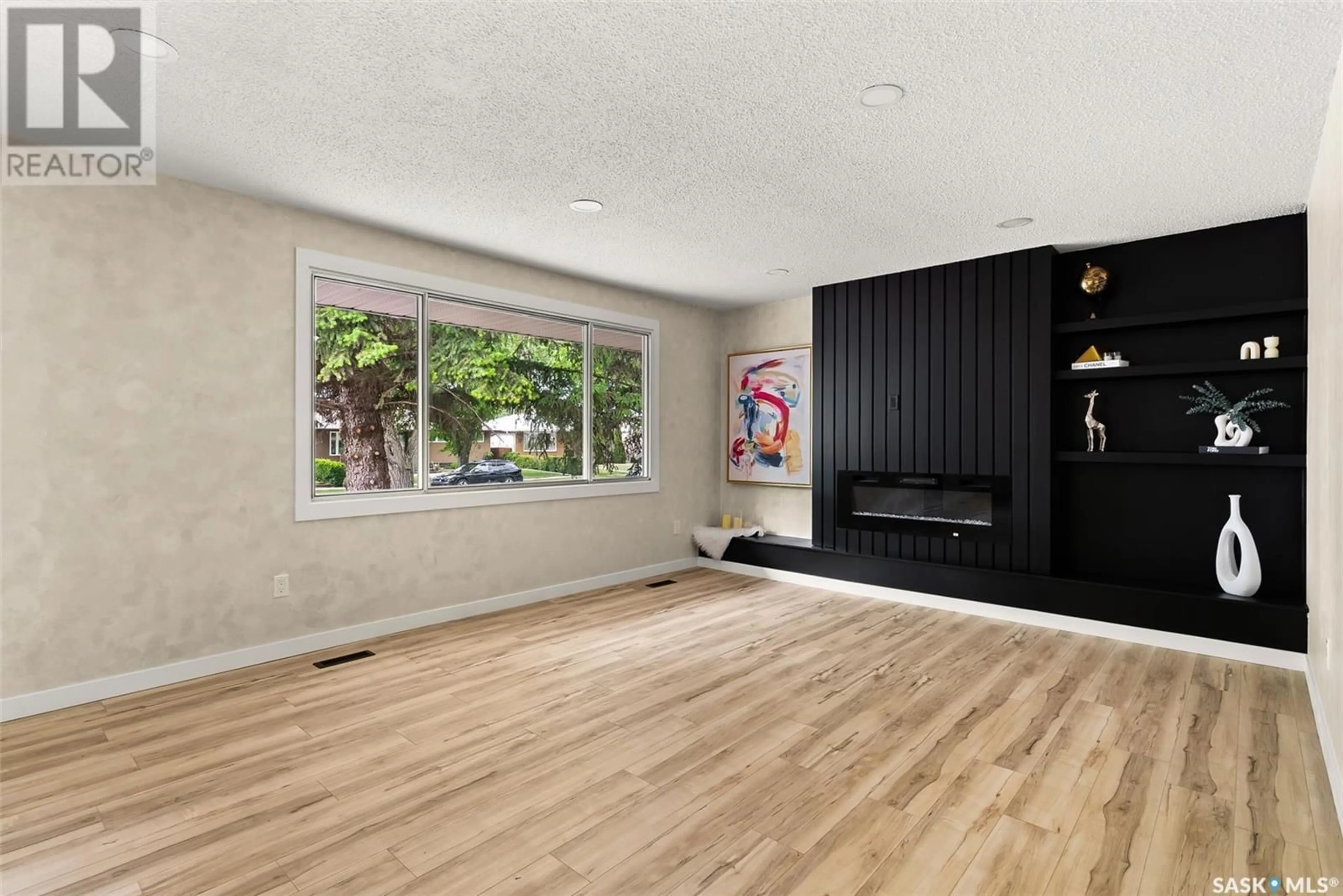Unknown for 3230 6TH AVENUE, Regina Saskatchewan S4R0P6
