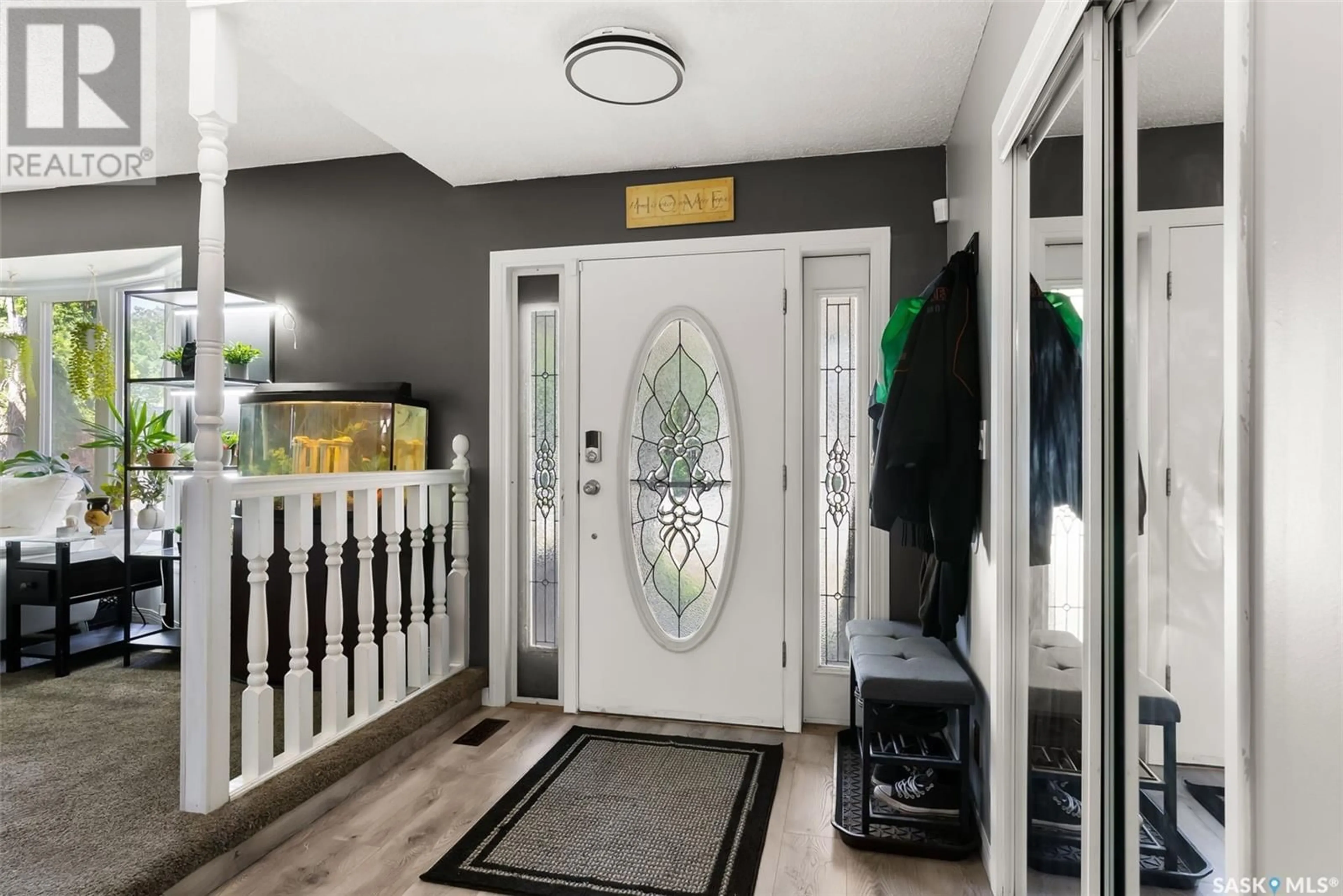Indoor entryway for 346 DALGLIESH DRIVE, Regina Saskatchewan S4R7J3