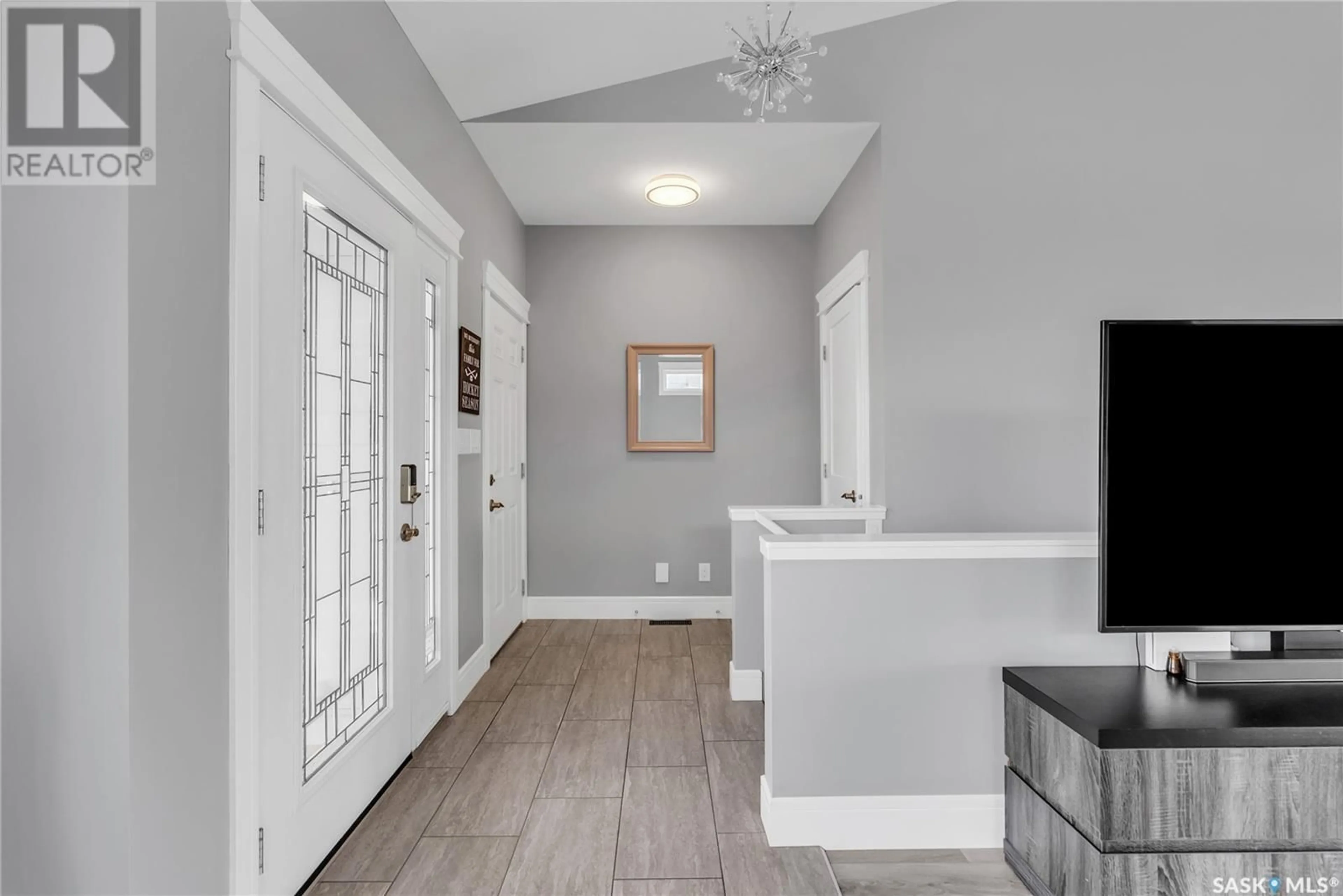 Indoor entryway for 820 1ST AVENUE, Warman Saskatchewan S0K4S5