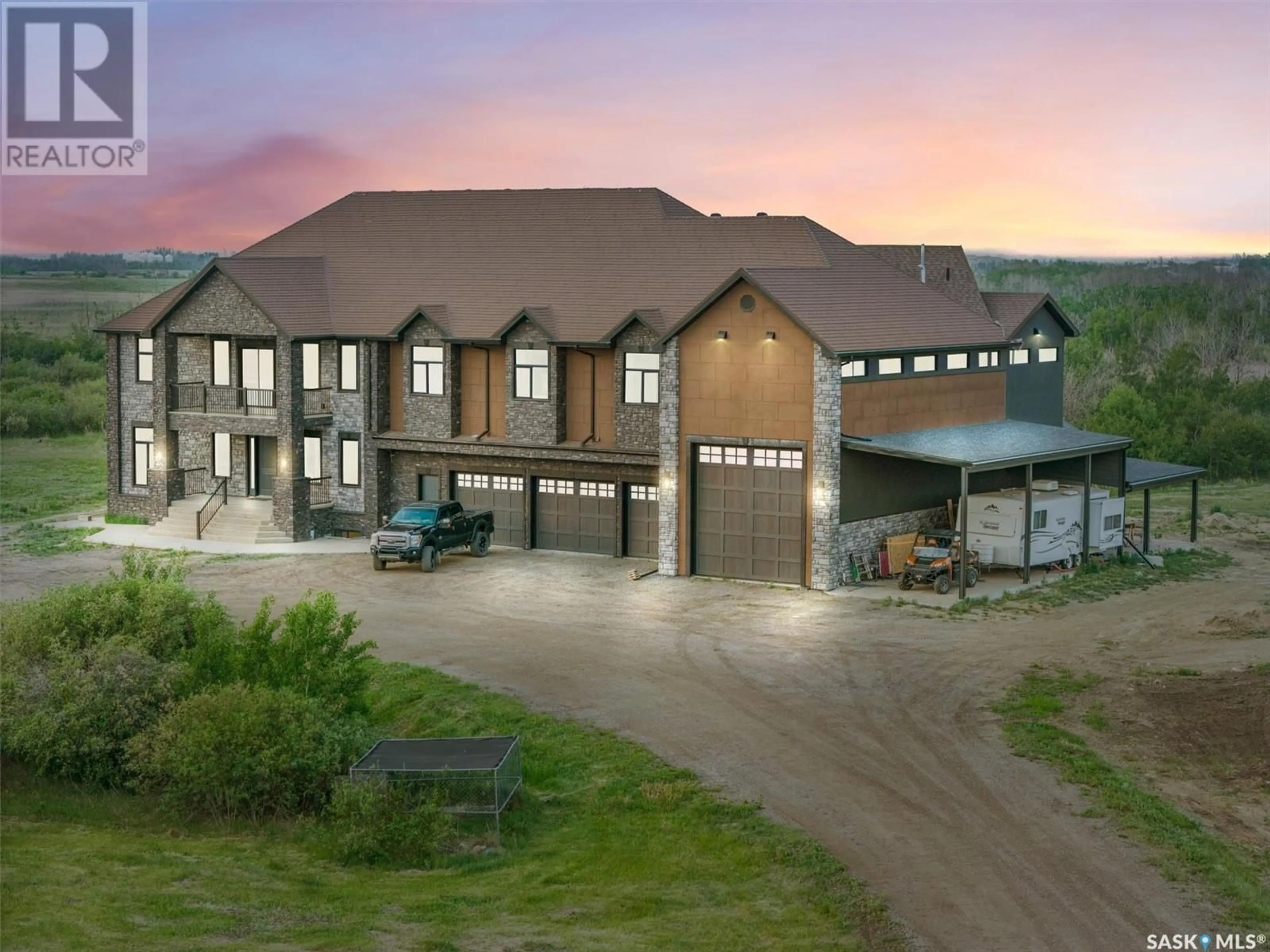 A pic from outside/outdoor area/front of a property/back of a property/a pic from drone, building for 19 ABBEY ROAD, Corman Park Rm No. 344 Saskatchewan S0K2T0