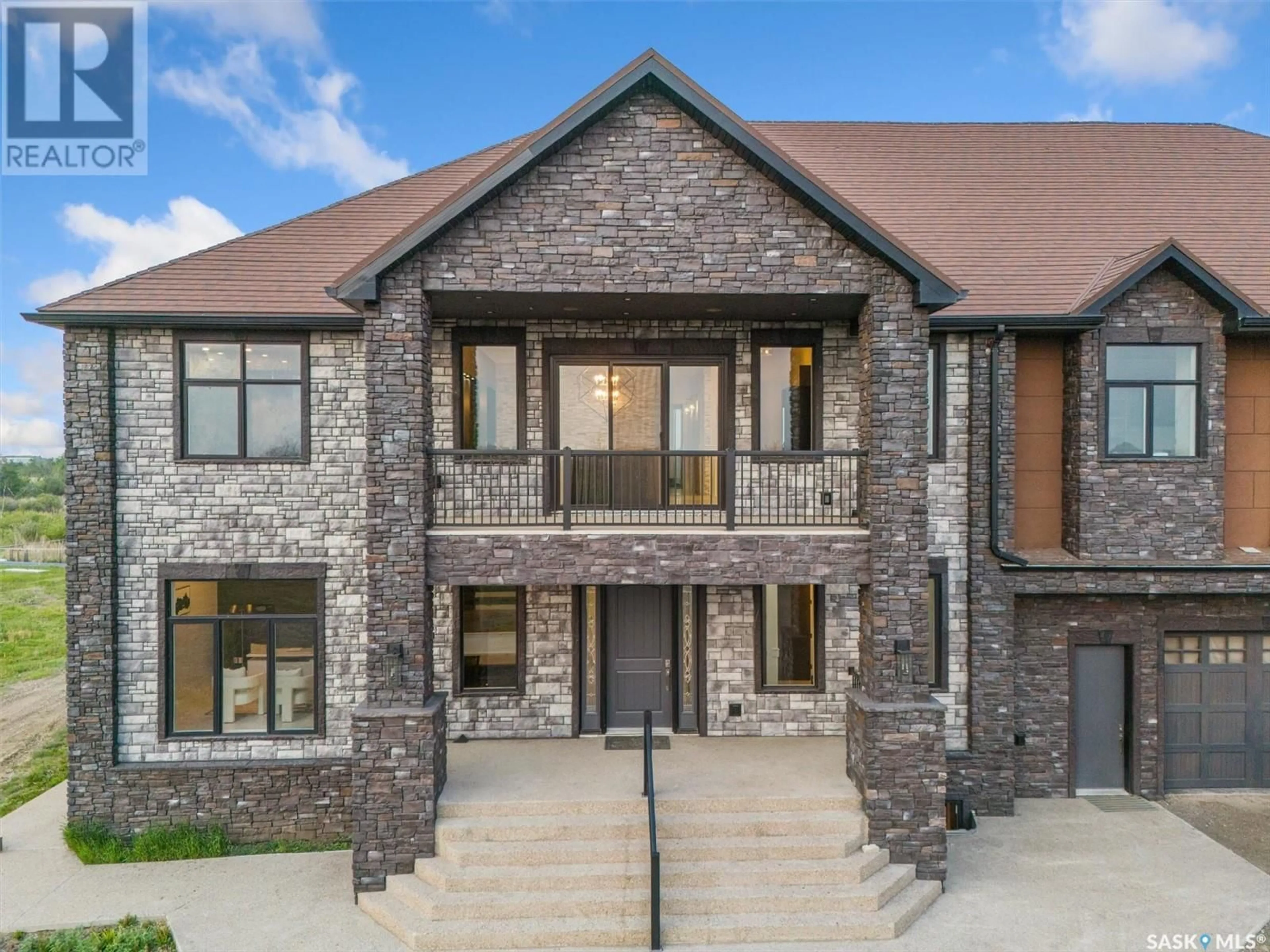 Home with brick exterior material, unknown for 19 ABBEY ROAD, Corman Park Rm No. 344 Saskatchewan S0K2T0