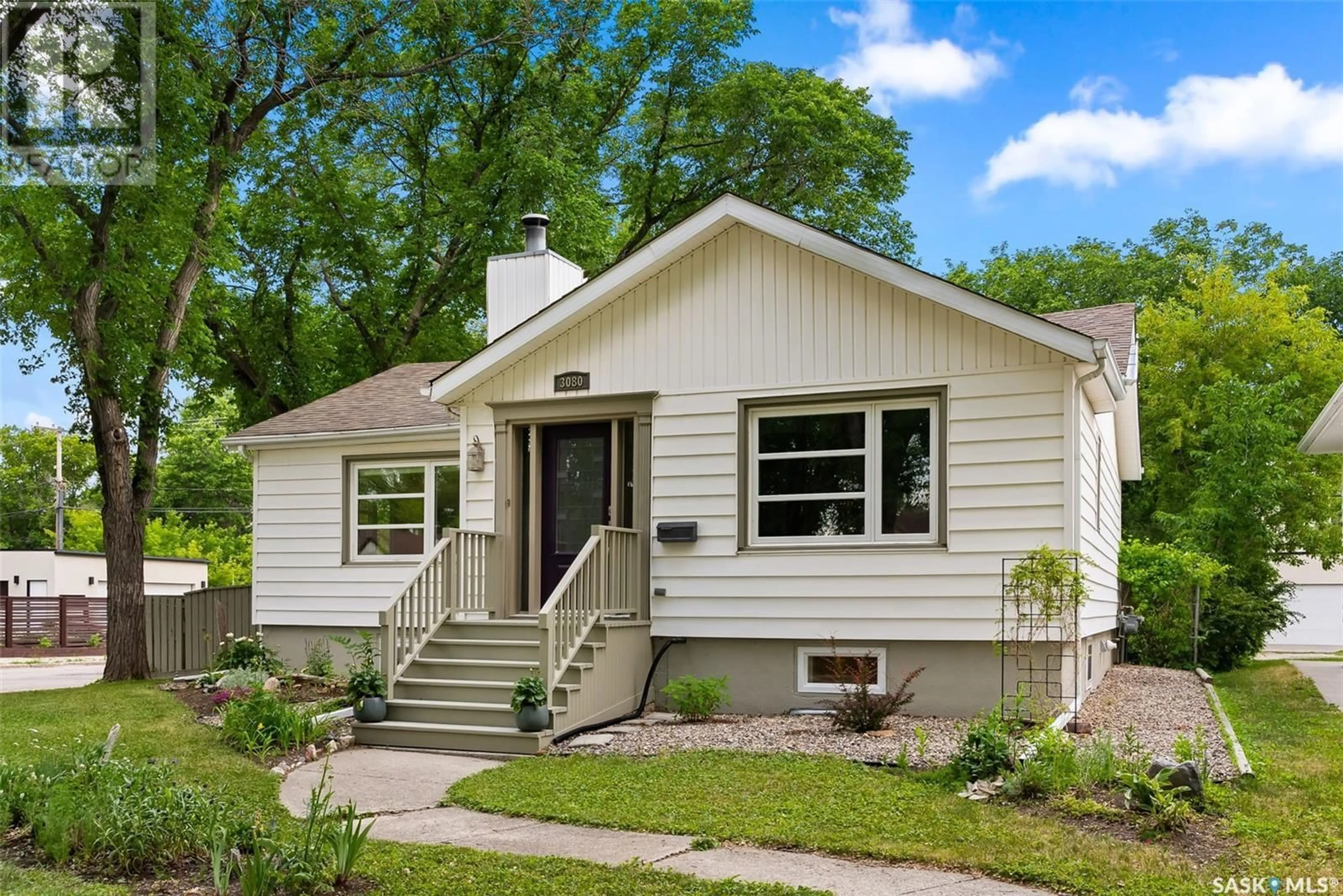 Home with vinyl exterior material, street for 3080 ATHOL STREET, Regina Saskatchewan S4S1Y5