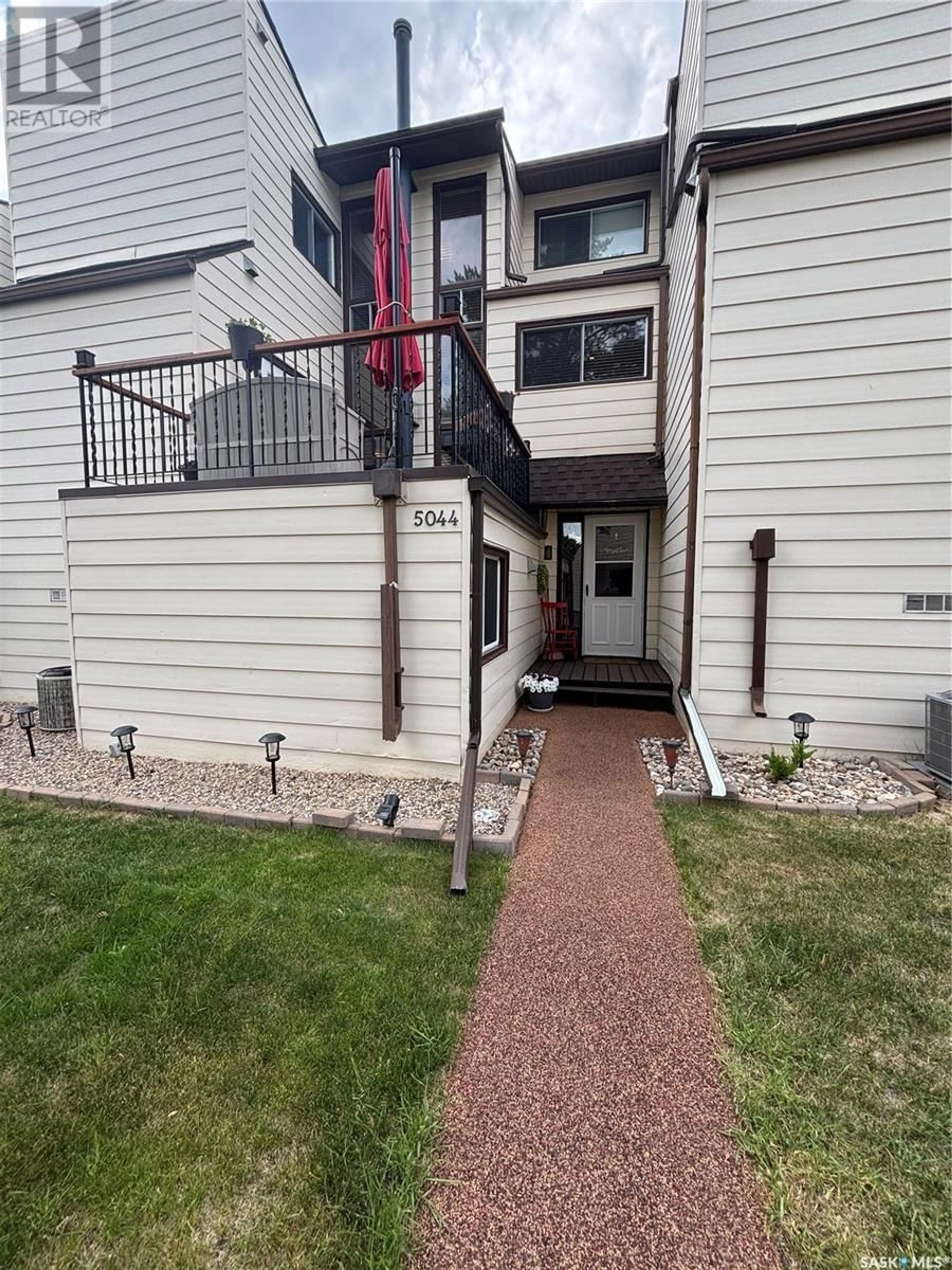 Unknown for 5044 10TH AVENUE, Regina Saskatchewan S4T7P4