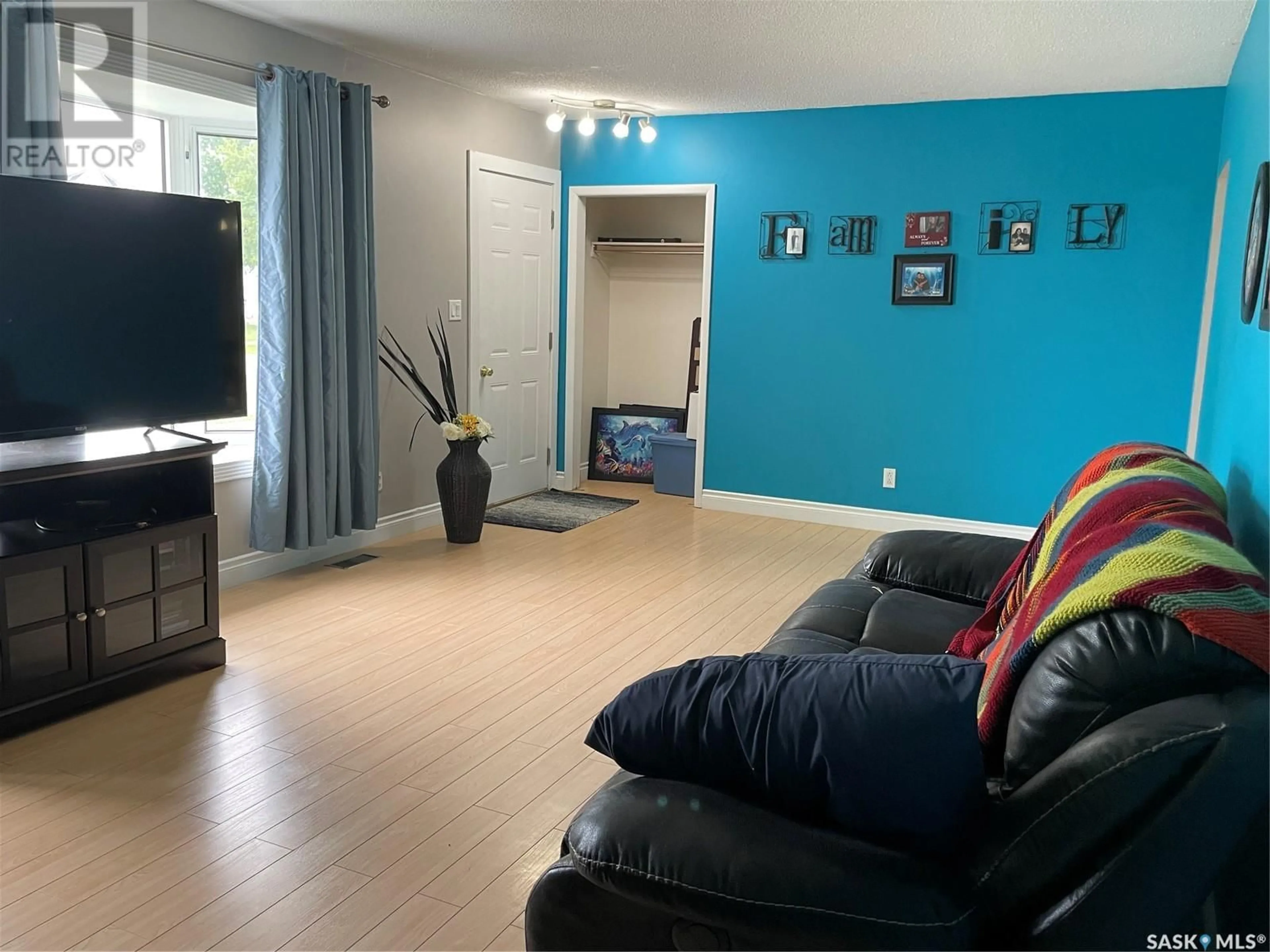 A pic of a room for 521 TIVERTON AVENUE, Torquay Saskatchewan S0C2L0