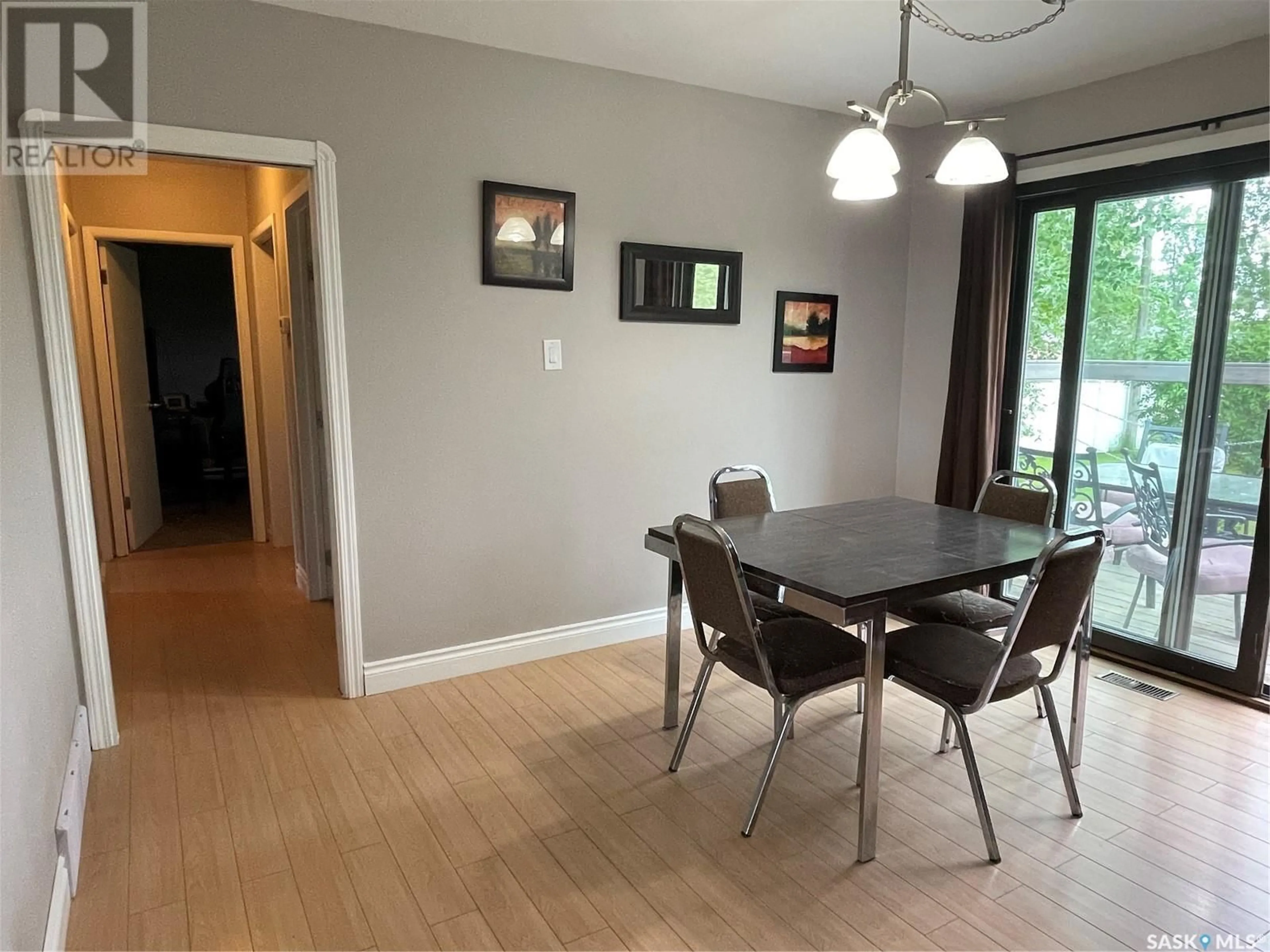 Dining room, wood/laminate floor for 521 TIVERTON AVENUE, Torquay Saskatchewan S0C2L0