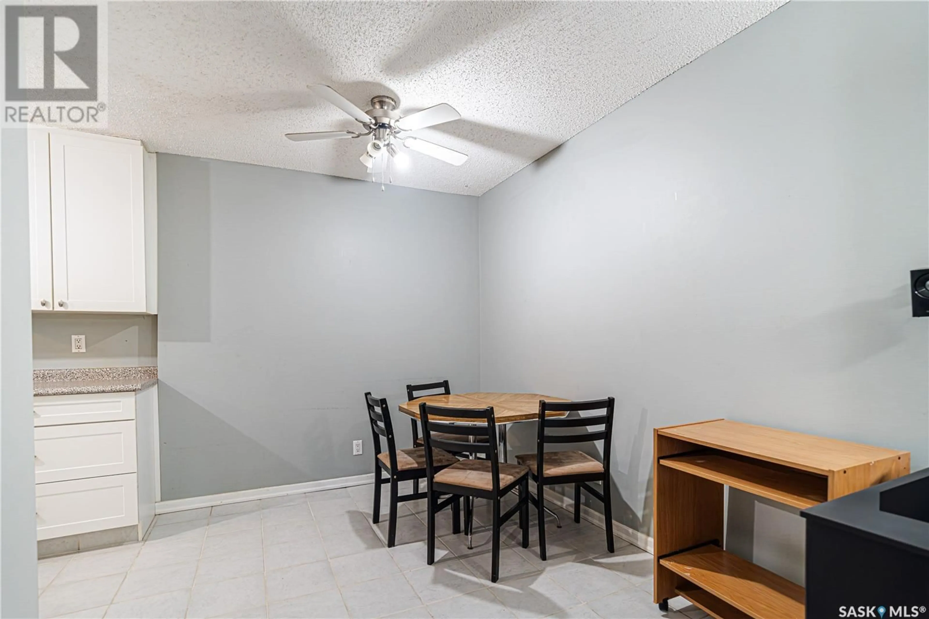 A pic of a room for 18 4219 DEGEER STREET, Saskatoon Saskatchewan S7H4N6