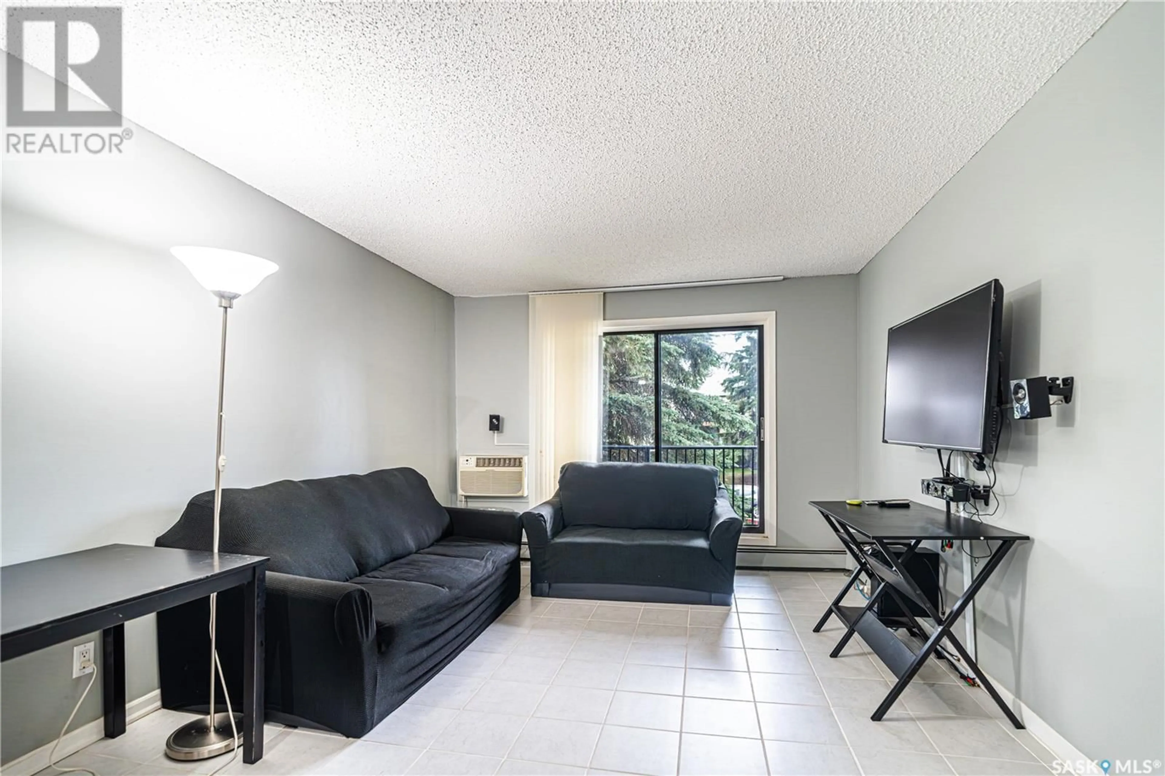 Living room with furniture, unknown for 18 4219 DEGEER STREET, Saskatoon Saskatchewan S7H4N6