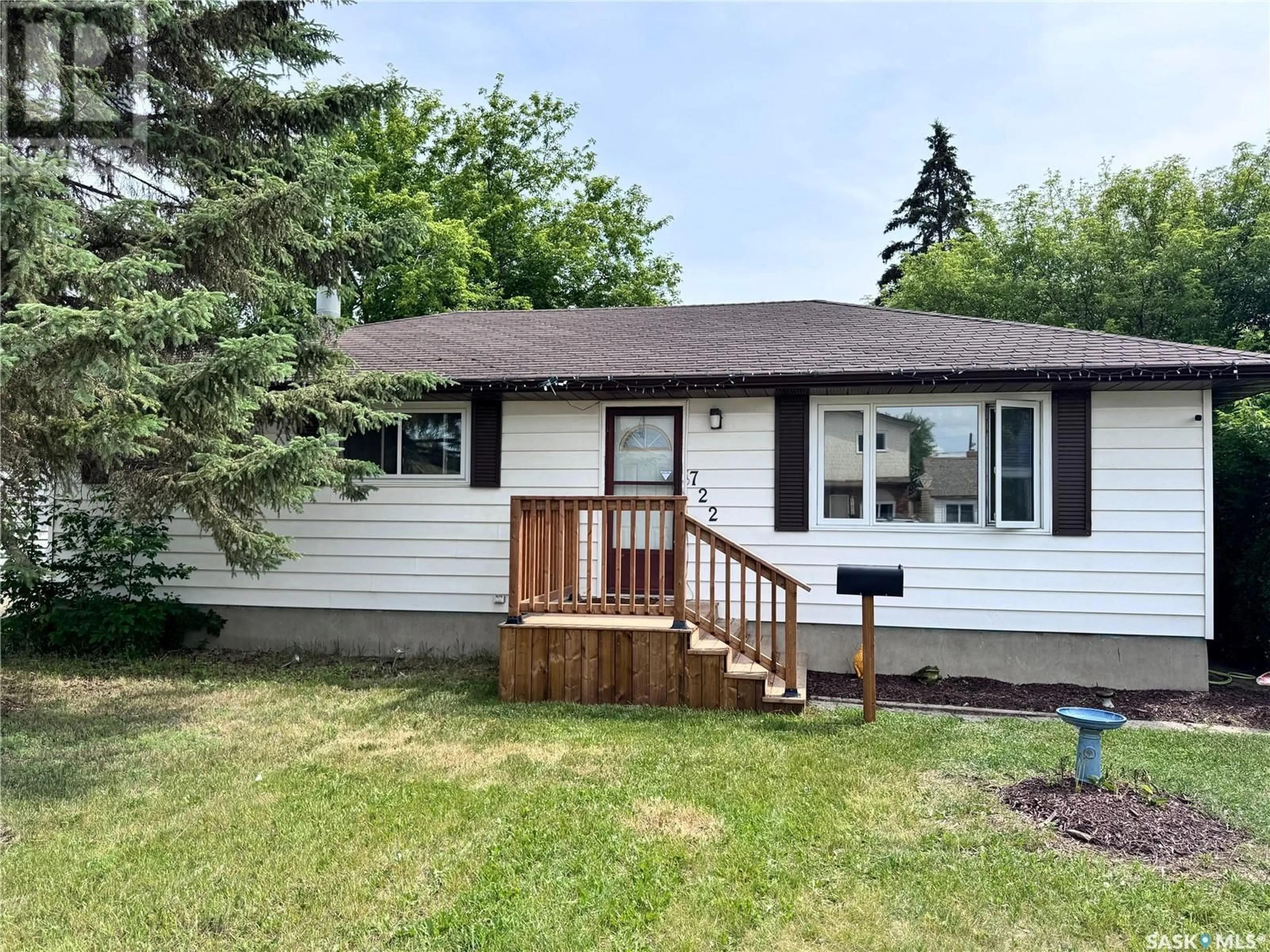 Unknown for 722 WELDON AVENUE, Saskatoon Saskatchewan S7M2V2