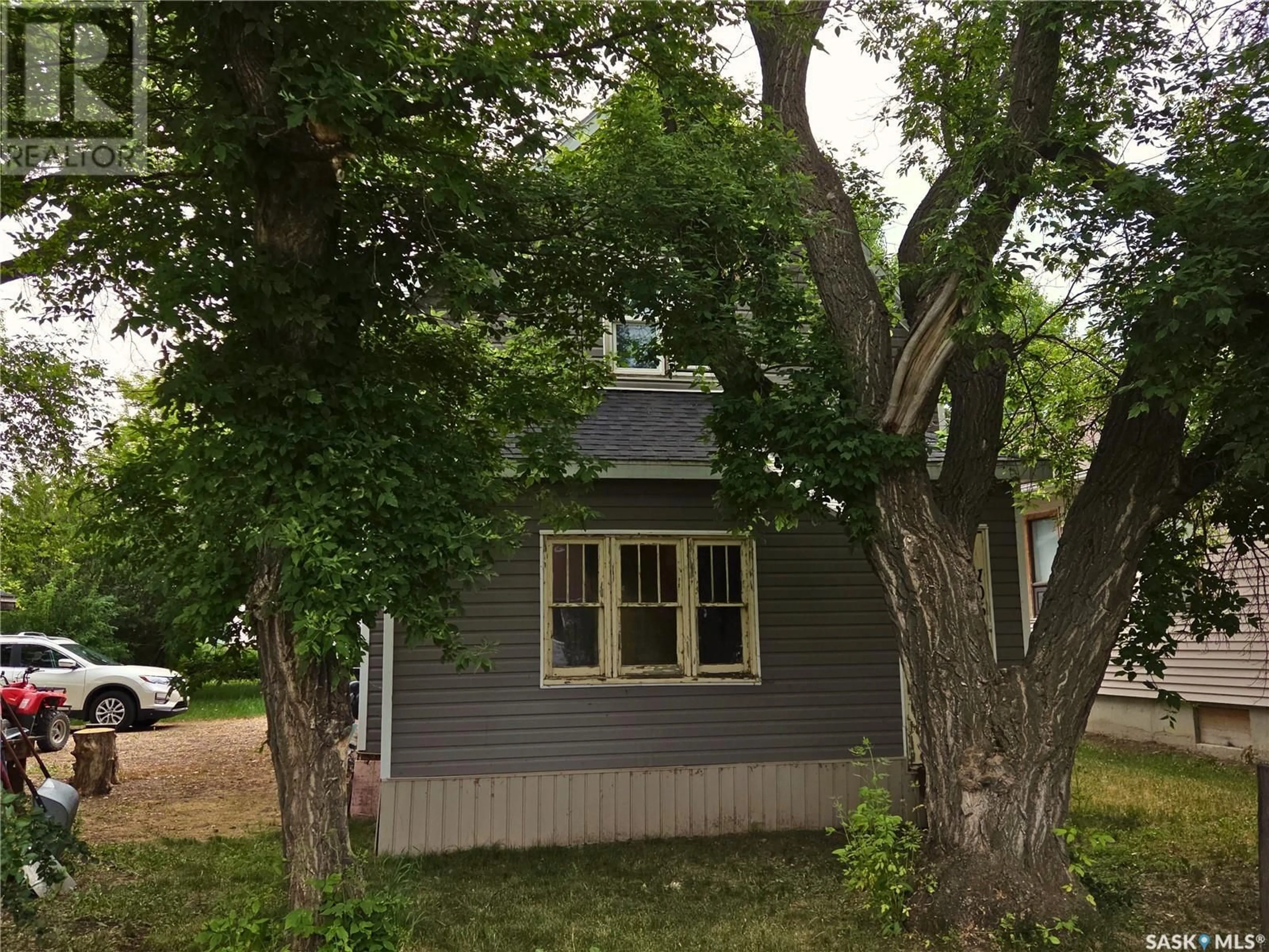 Shed for 106 TIREE STREET, Colonsay Saskatchewan S0K0Z0