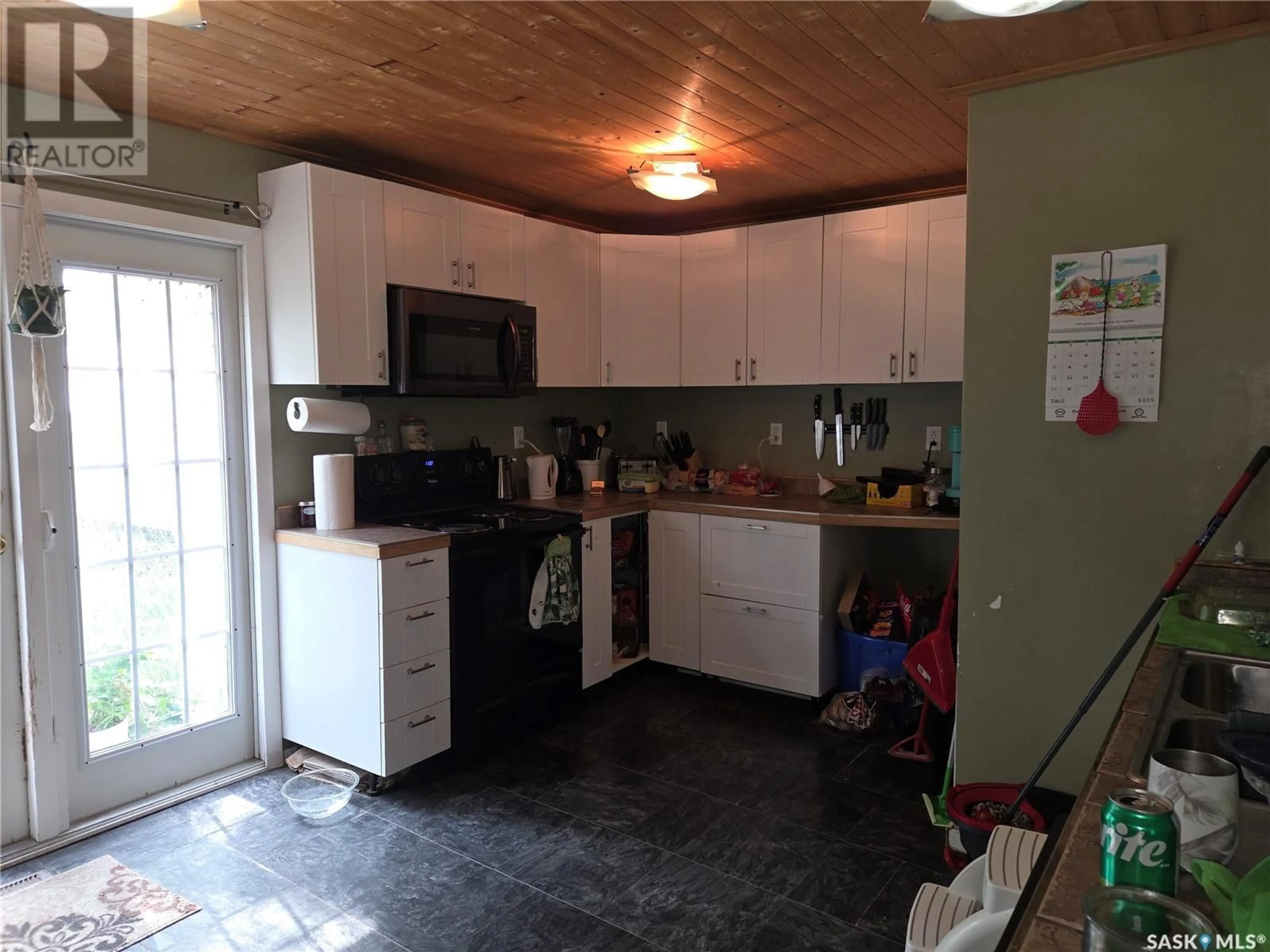 Standard kitchen, unknown for 106 TIREE STREET, Colonsay Saskatchewan S0K0Z0