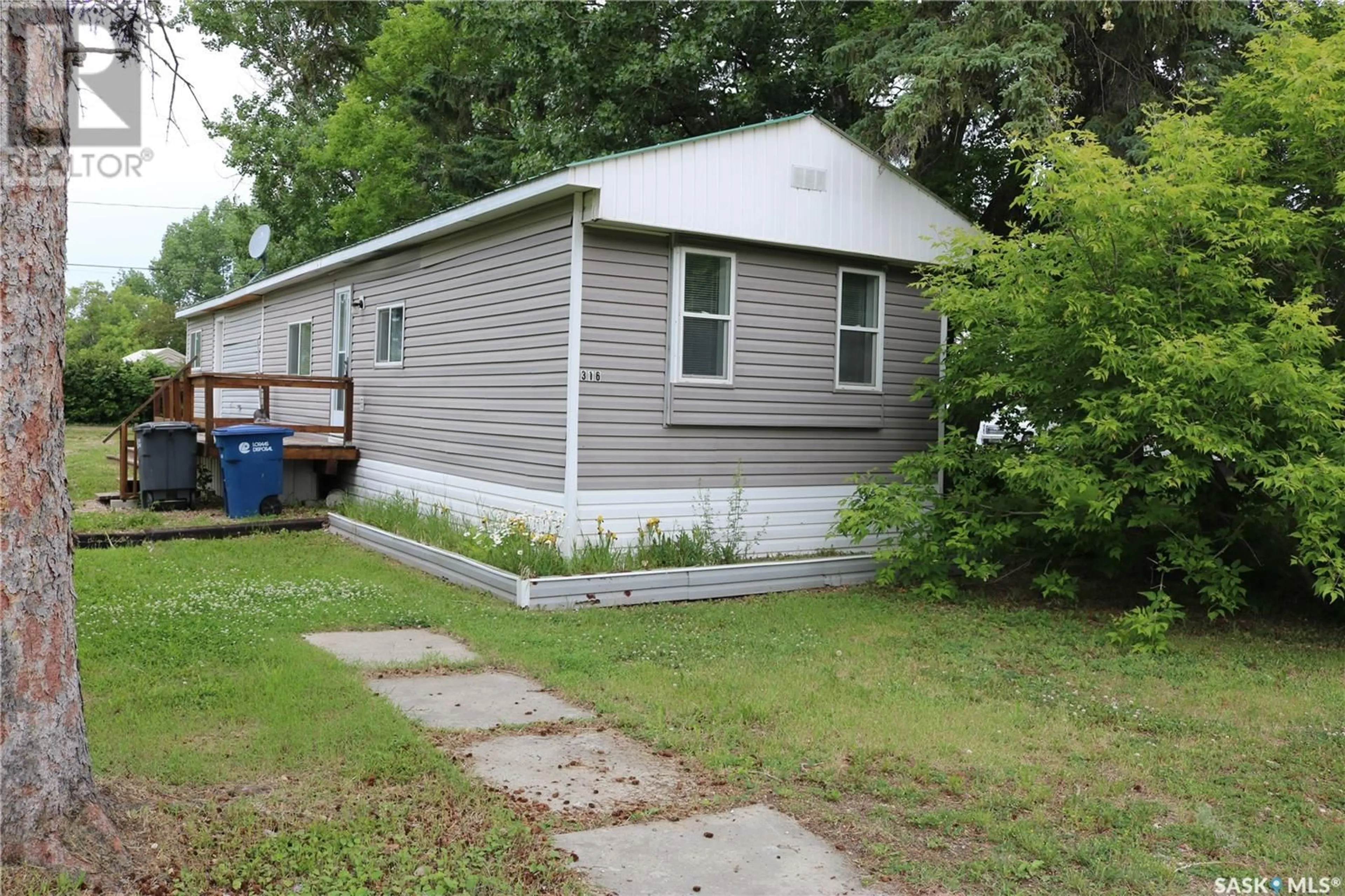 Shed for 314-316 MAIN STREET, Maryfield Saskatchewan S0G3K0