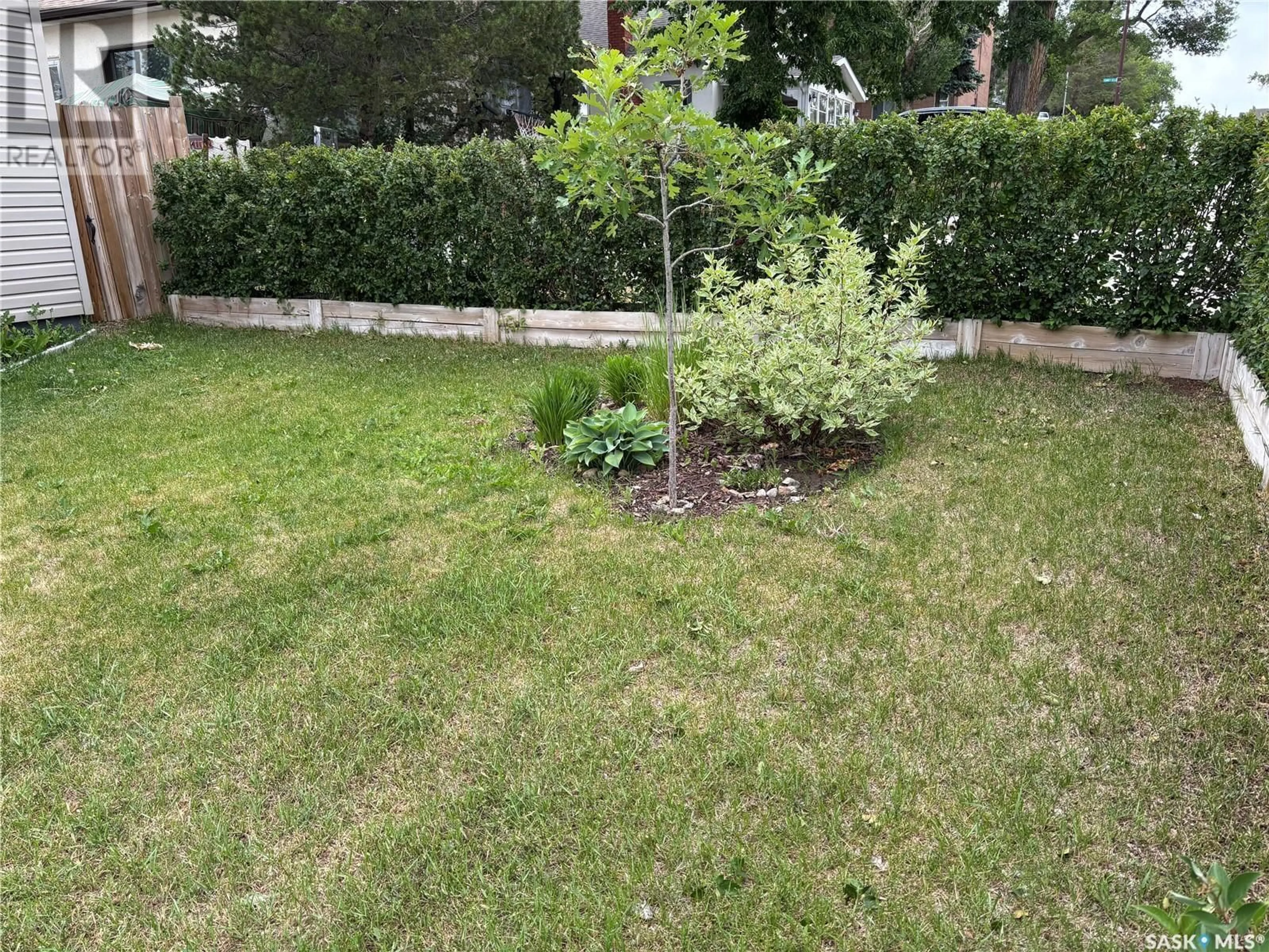 A pic from outside/outdoor area/front of a property/back of a property/a pic from drone, street for 358 4TH AVENUE, Swift Current Saskatchewan S9H2J6