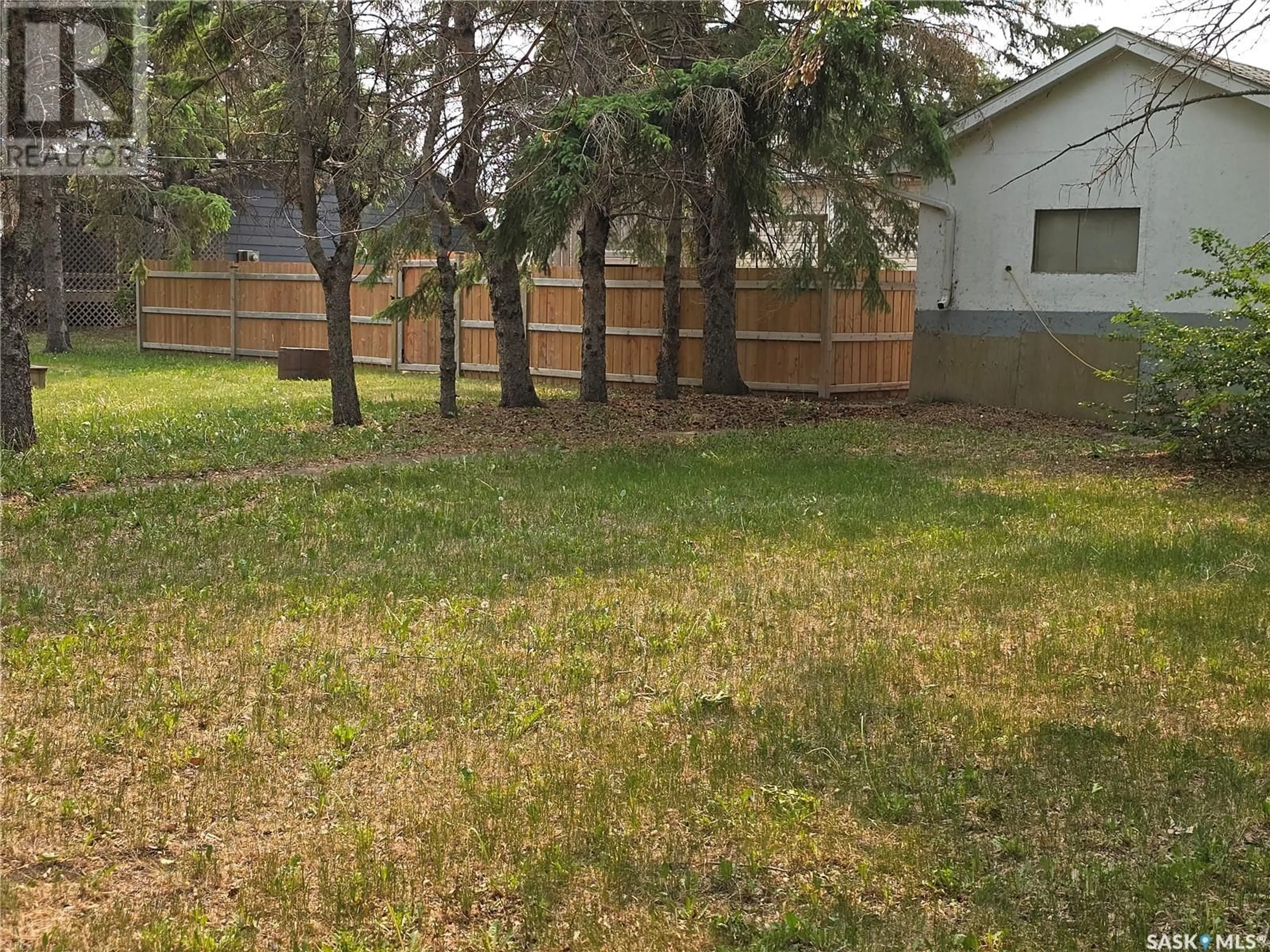 A pic from outside/outdoor area/front of a property/back of a property/a pic from drone, unknown for 414 4TH STREET, Wakaw Saskatchewan S0K4P0