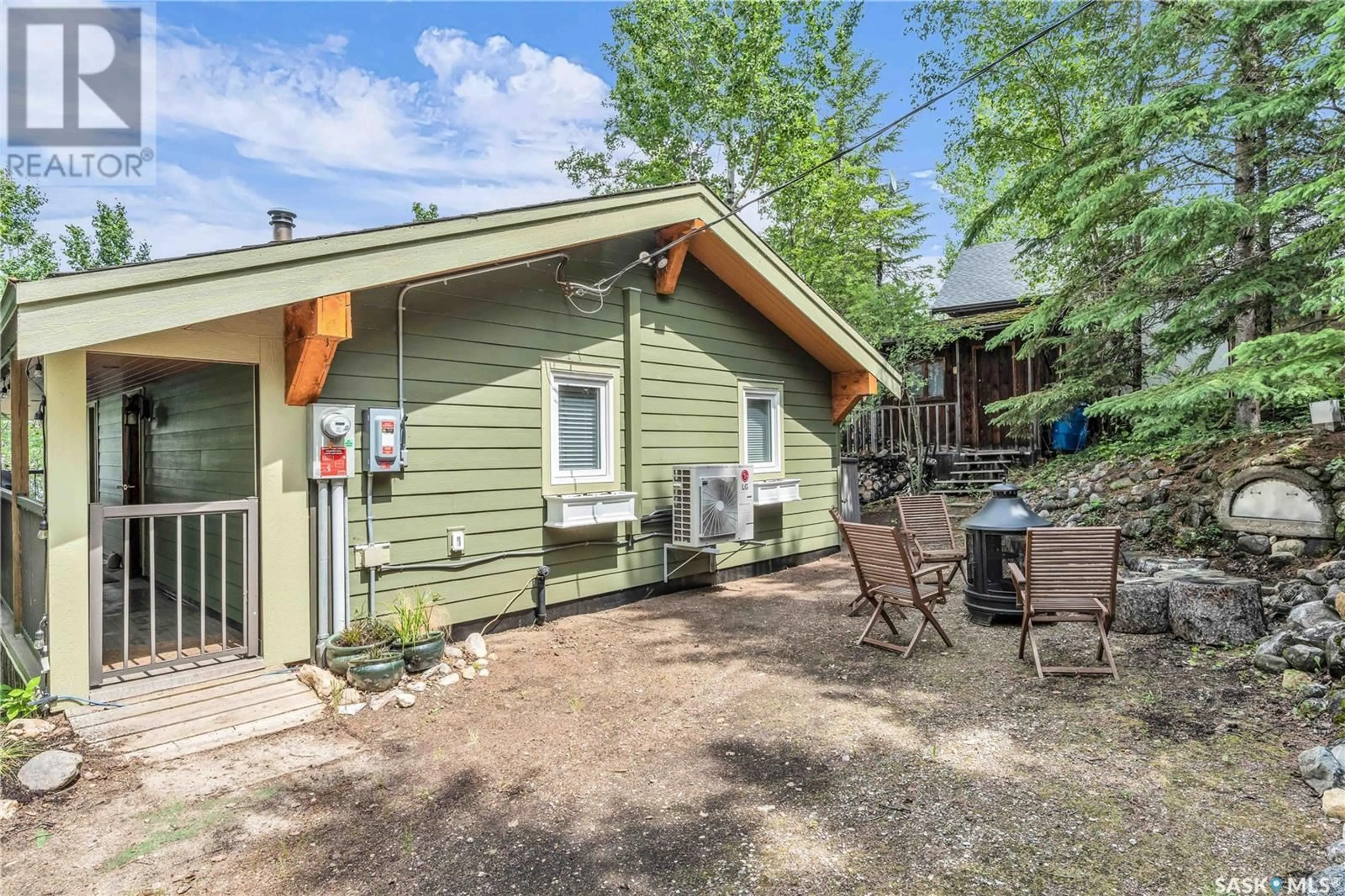 Patio, street for 401 BYNG AVENUE, Wakaw Lake Saskatchewan S0K4P0