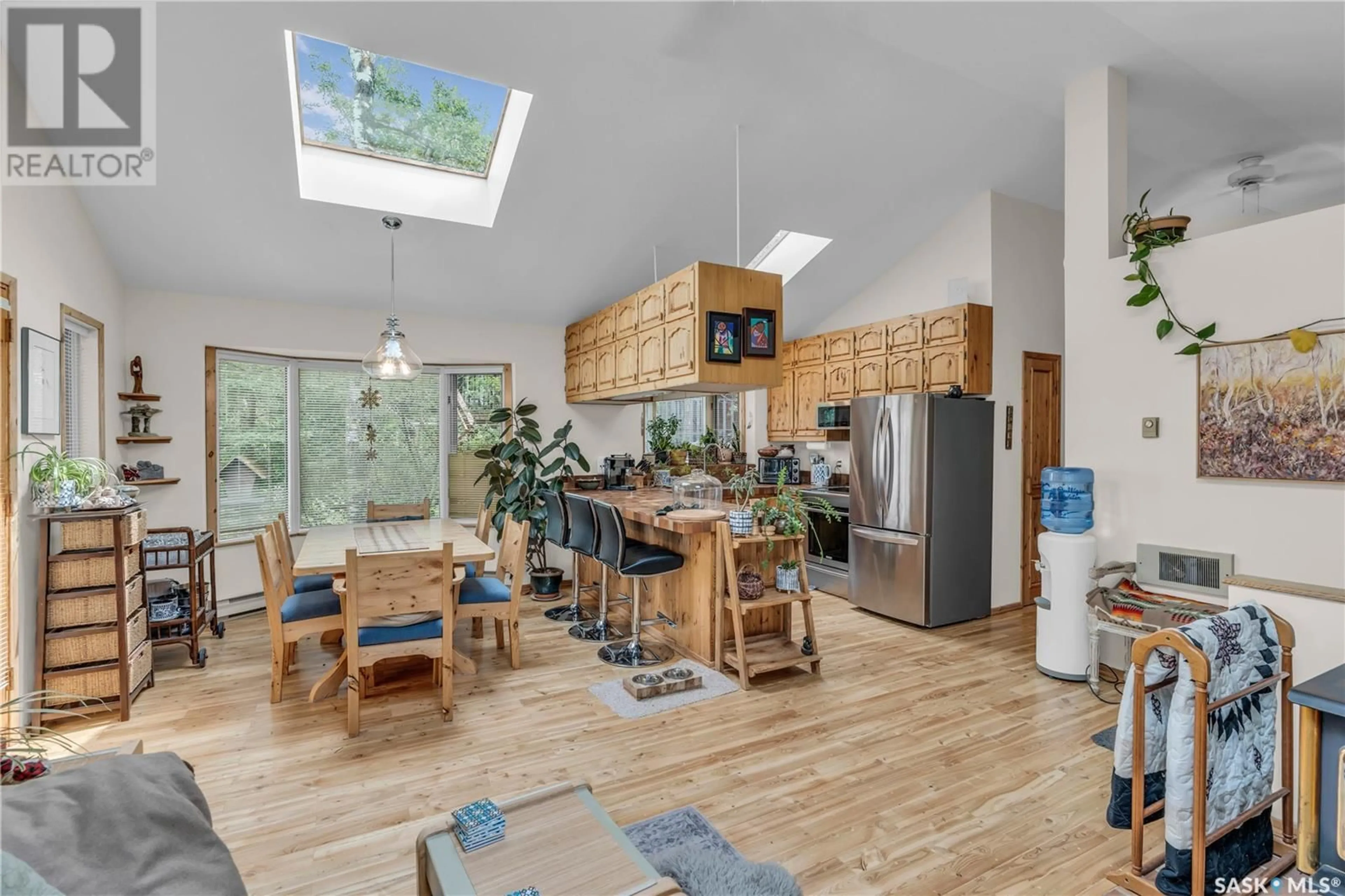 Open concept kitchen, unknown for 401 BYNG AVENUE, Wakaw Lake Saskatchewan S0K4P0