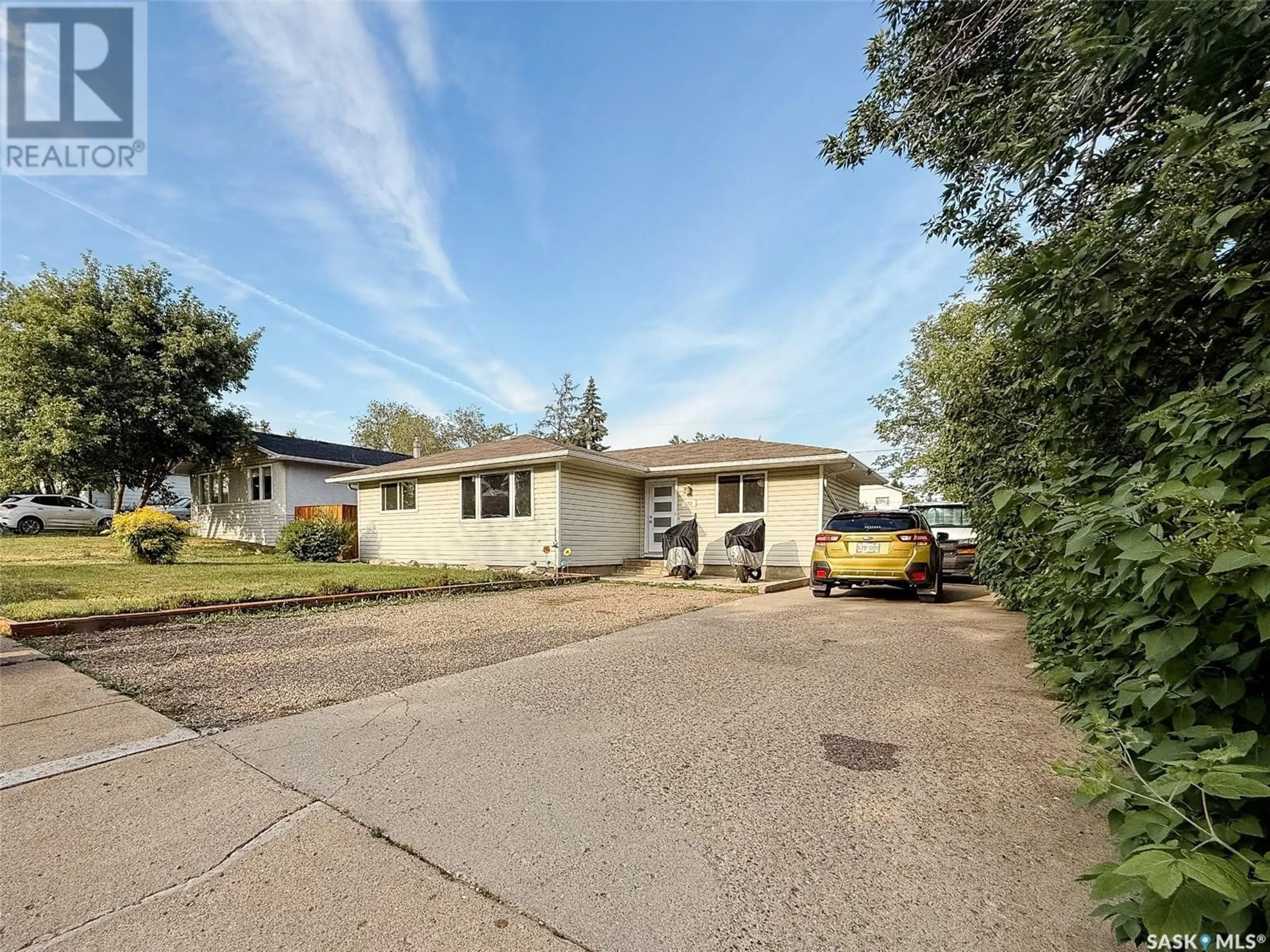 A pic from outside/outdoor area/front of a property/back of a property/a pic from drone, street for 552 101ST STREET, North Battleford Saskatchewan S9A0Y5