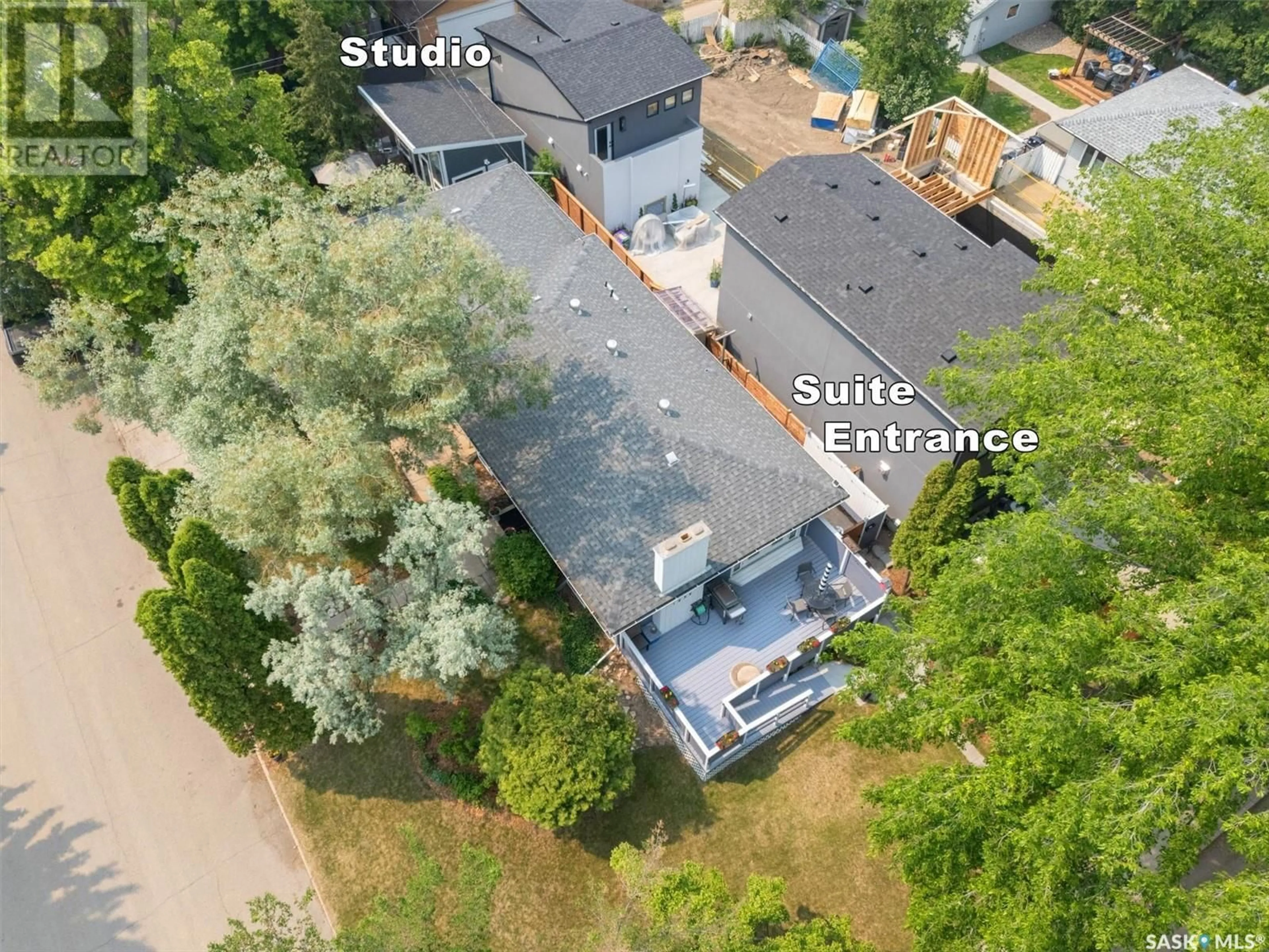 A pic from outside/outdoor area/front of a property/back of a property/a pic from drone, street for S - 1634 WIGGINS AVENUE, Saskatoon Saskatchewan S7H2J9