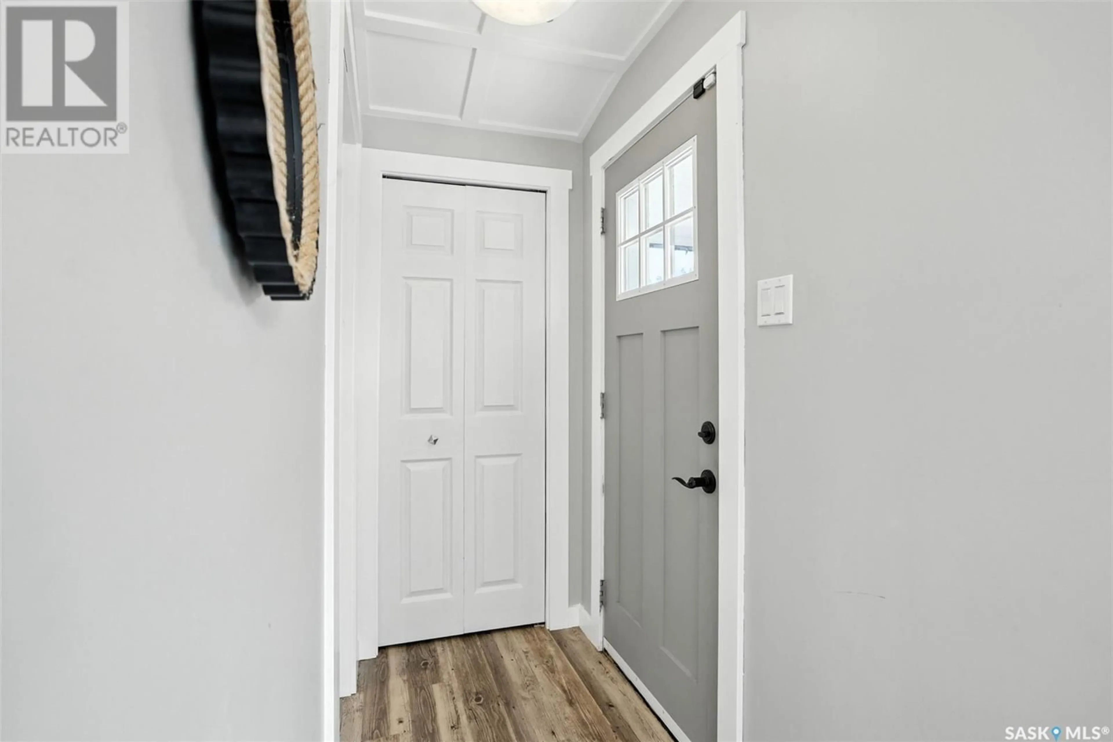 Indoor entryway for 604 3RD STREET, Delisle Saskatchewan S0L0P0