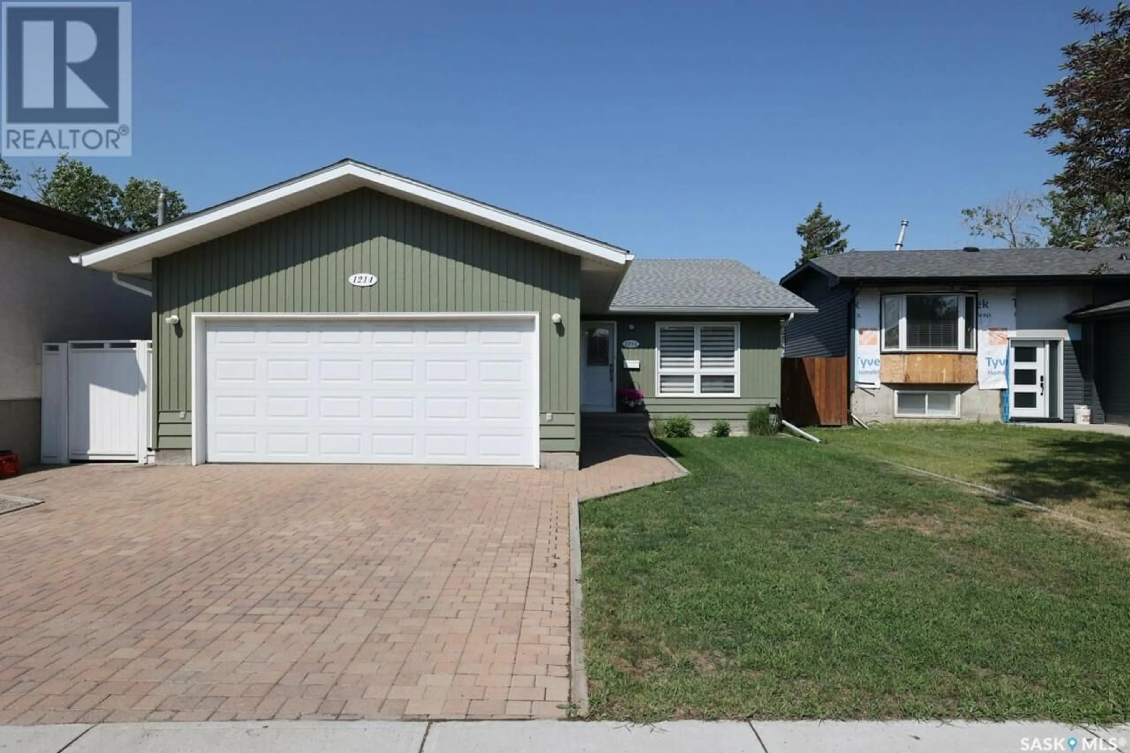Home with vinyl exterior material, street for 1214 BUTTERFIELD CRESCENT, Regina Saskatchewan S4R1X8