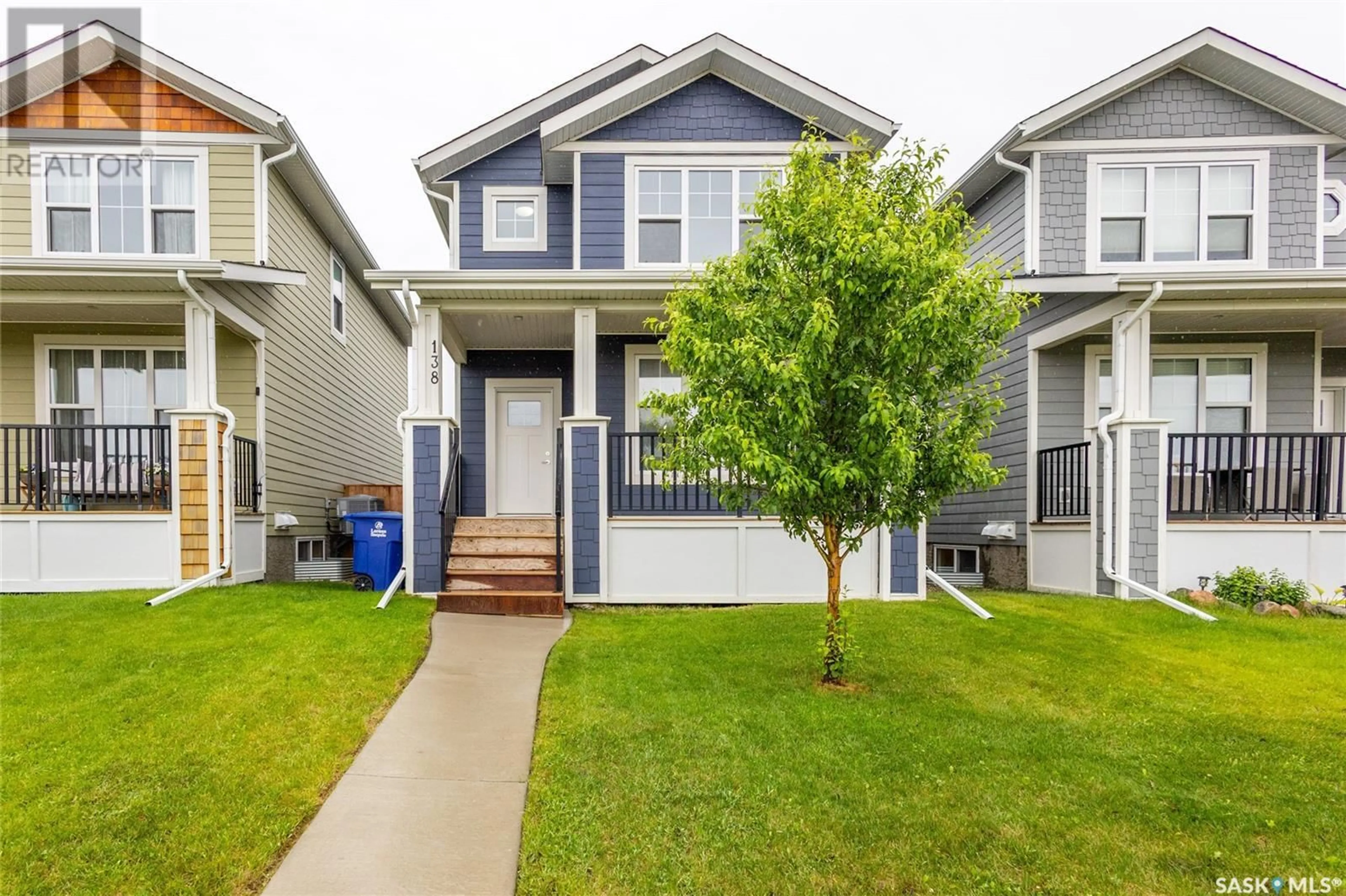 Home with vinyl exterior material, street for 138 GREYEYES-STEELE WAY, Saskatoon Saskatchewan S7V0P3