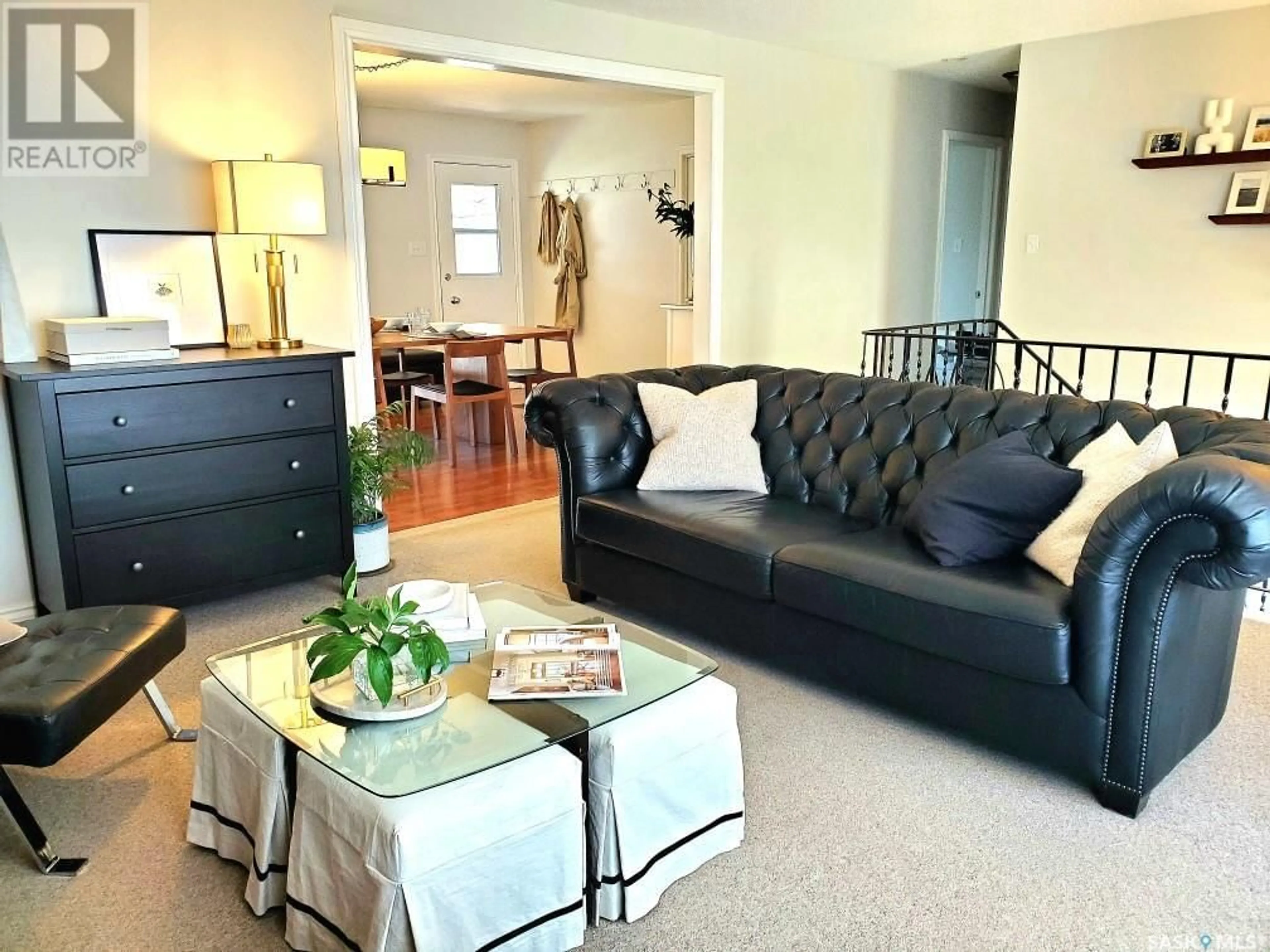 Living room with furniture, unknown for 1529 CENTRAL AVENUE, Saskatoon Saskatchewan S7N2H3