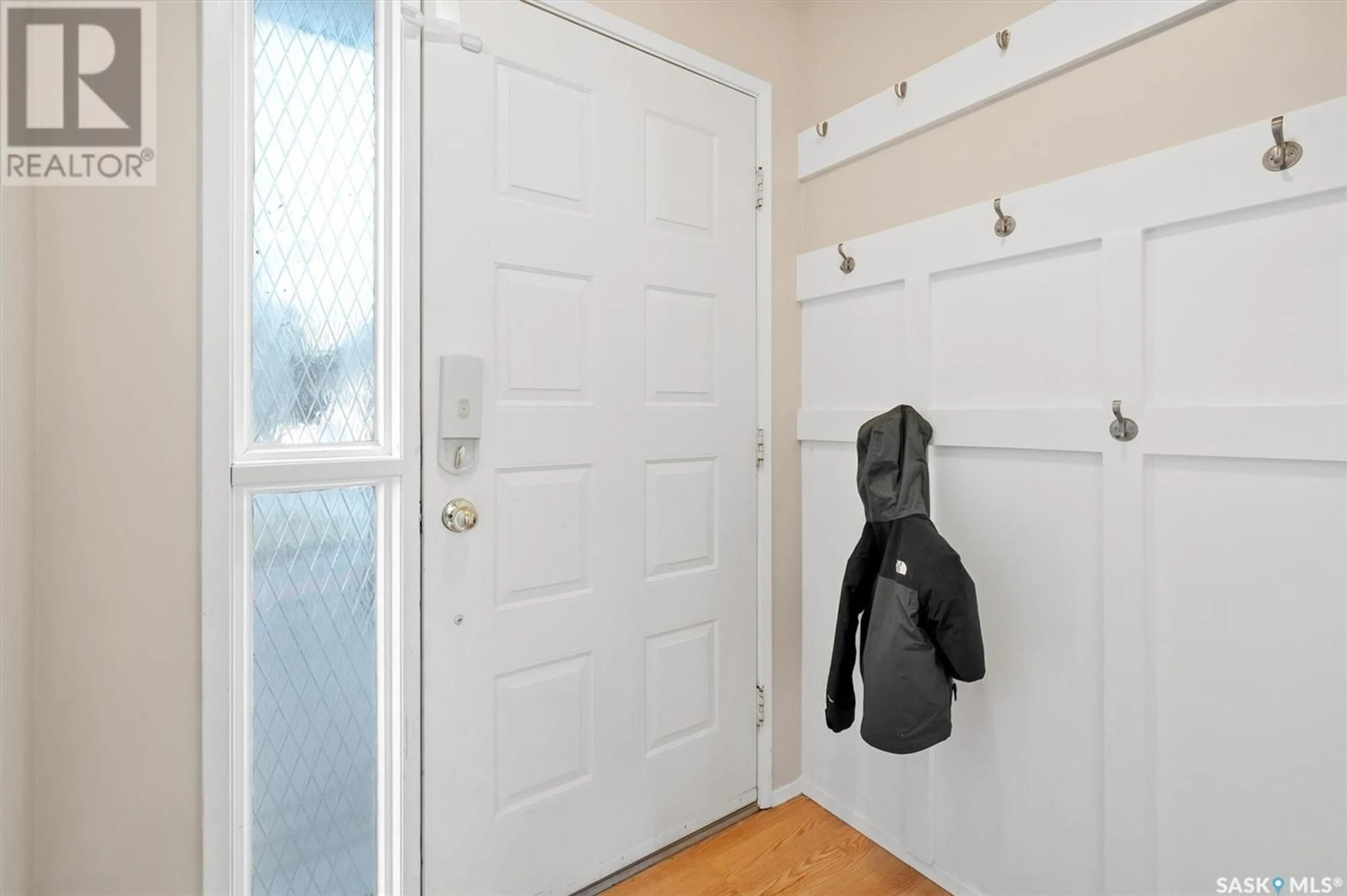 Indoor entryway for 126 KELLINS CRESCENT, Saskatoon Saskatchewan S7N2X6