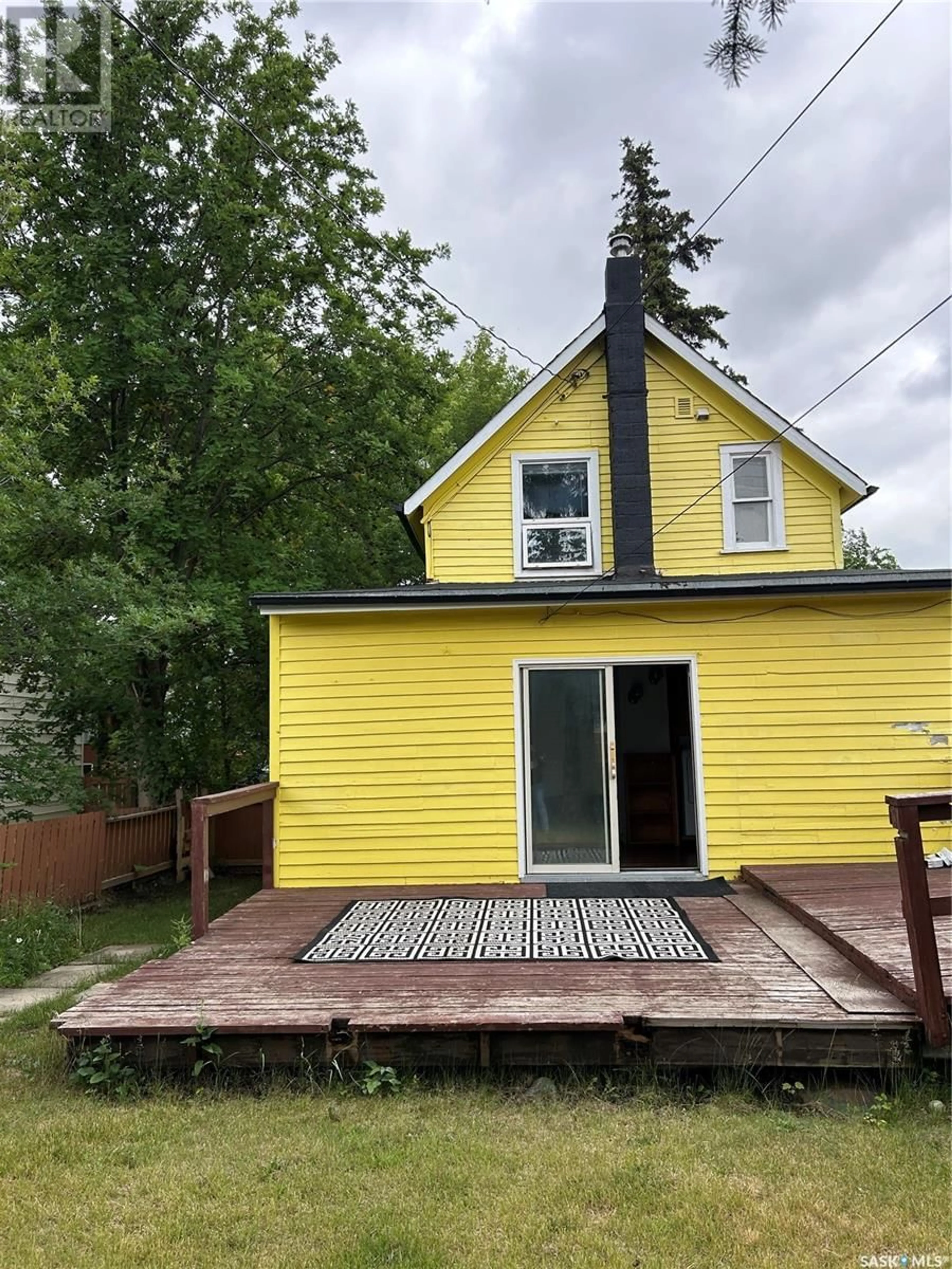 Unknown for 703 7TH STREET, Saskatoon Saskatchewan S7H0Y1
