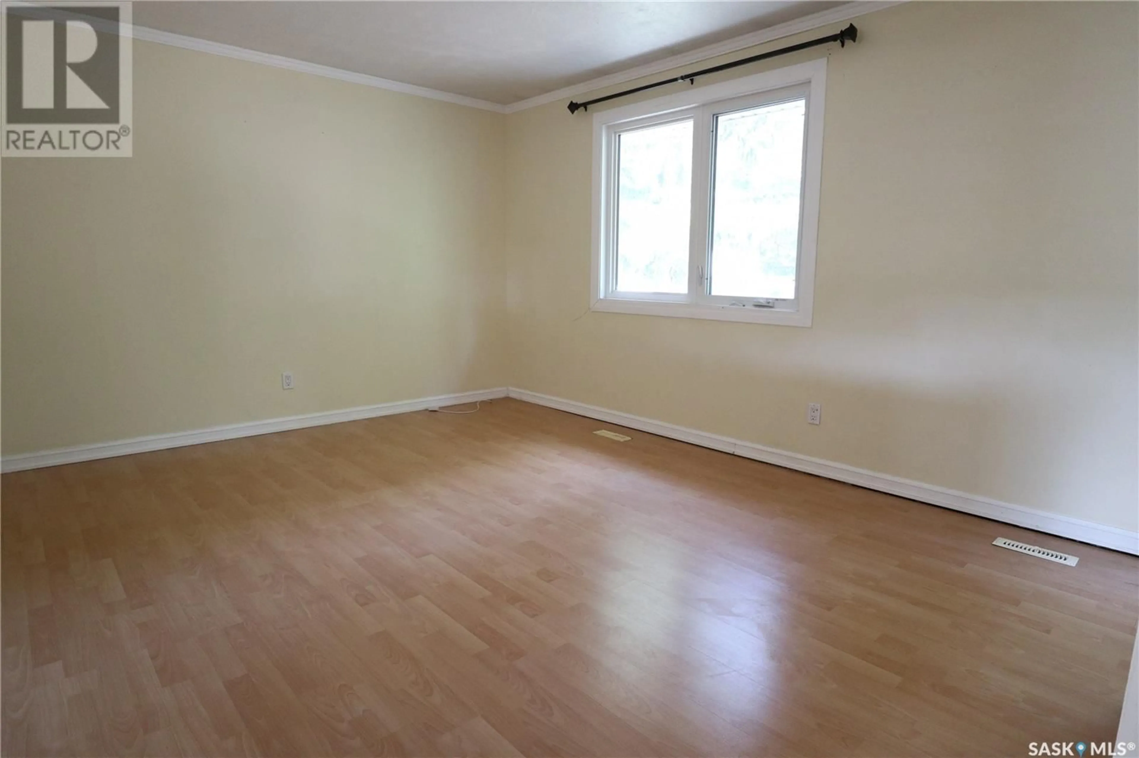 A pic of a room for 23 OSBORNE CRESCENT, Regina Saskatchewan S4R5J2