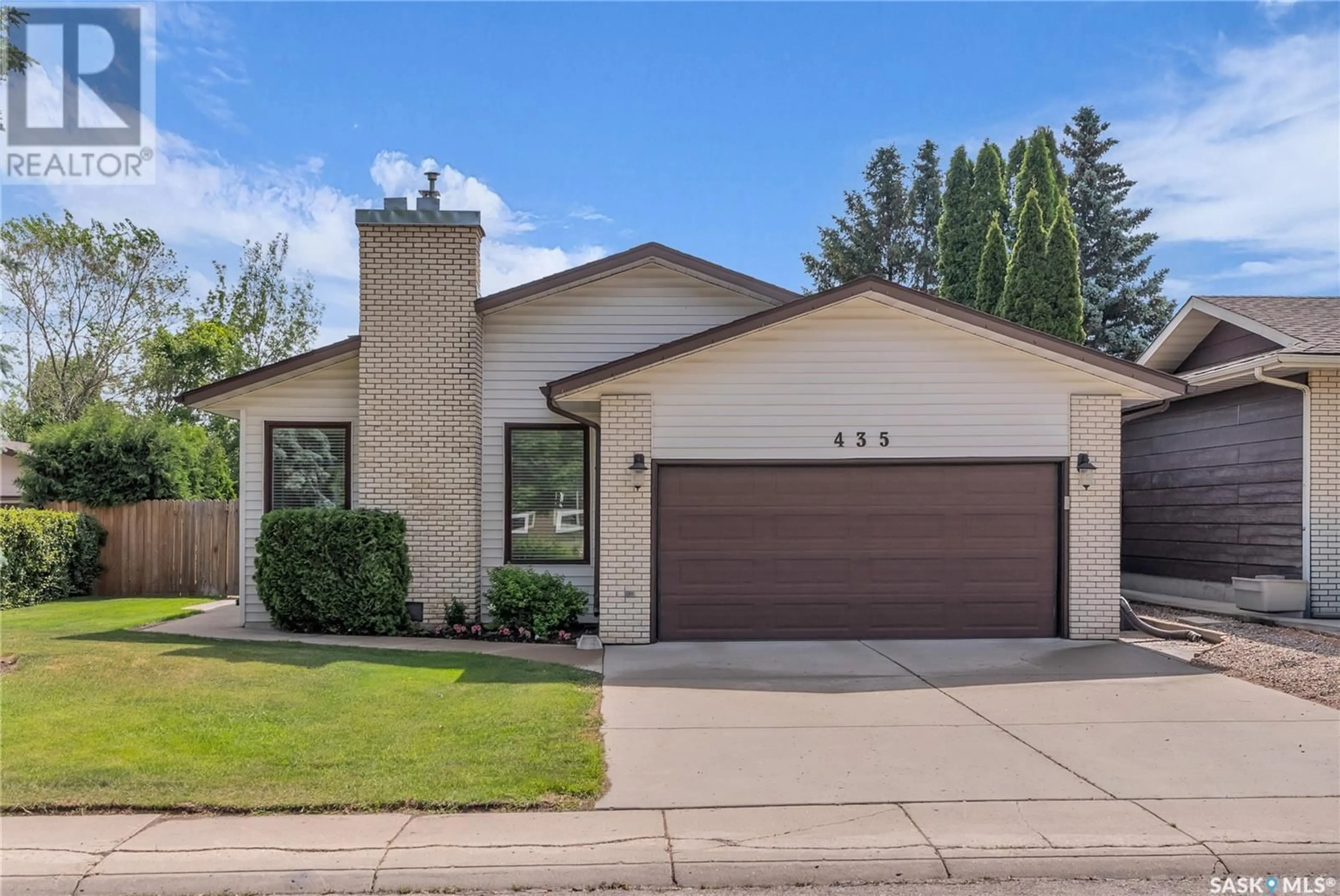 Home with brick exterior material, street for 435 SYLVIAN CRESCENT, Saskatoon Saskatchewan S7H5E8
