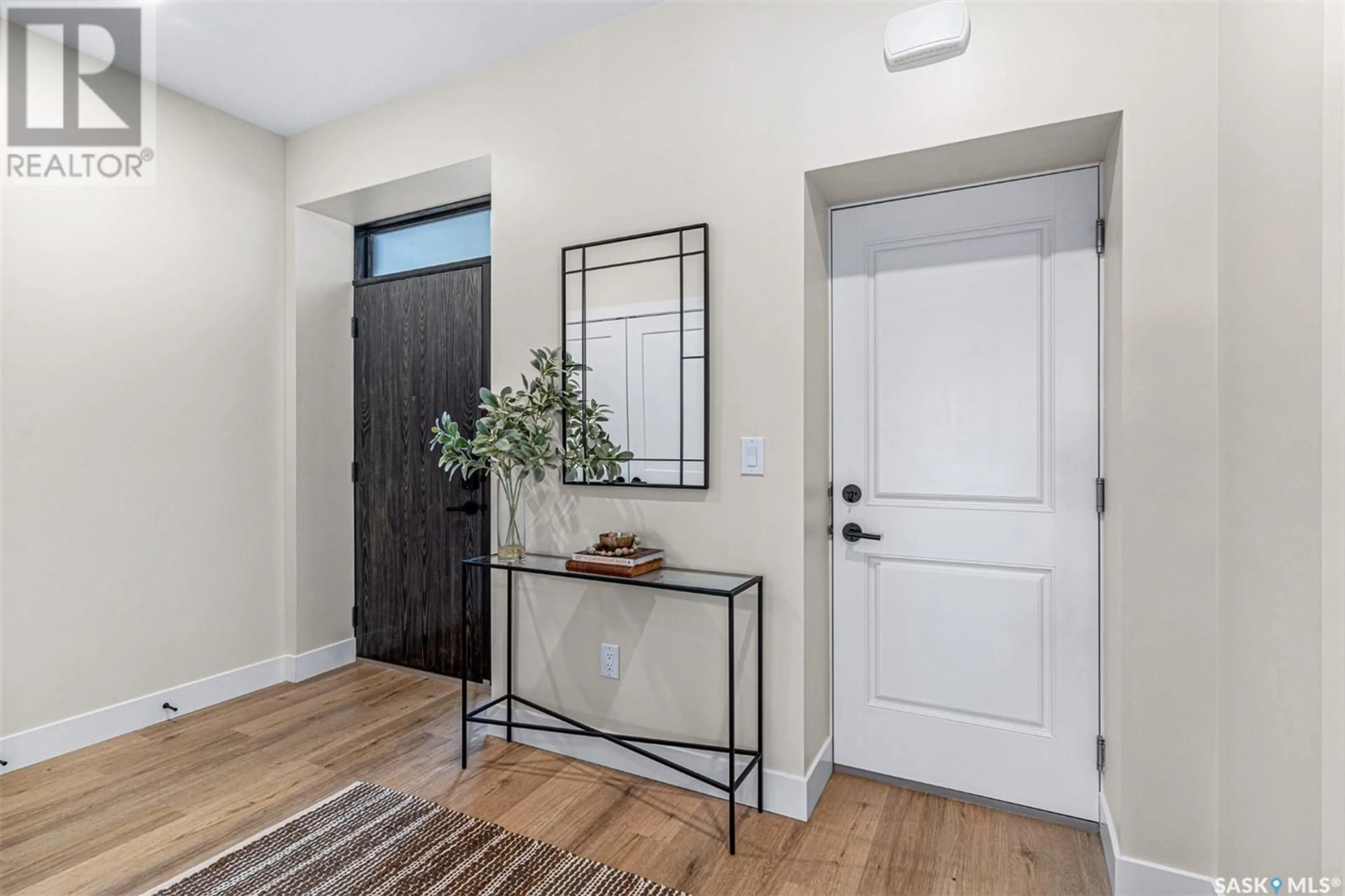 Indoor entryway for 104 BARRETT STREET, Saskatoon Saskatchewan S7W0Z6
