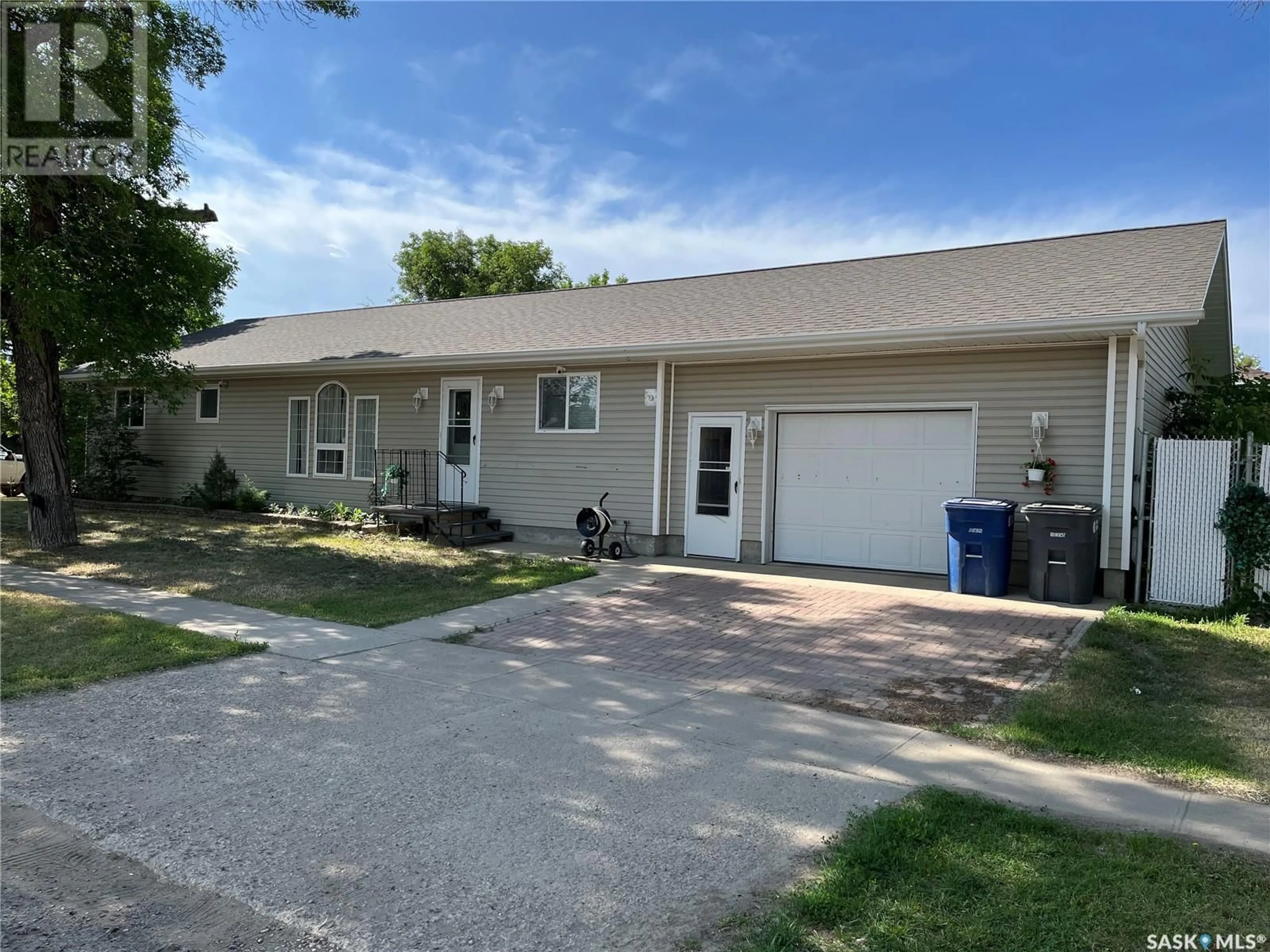 Unknown for 602 CENTRE STREET, Assiniboia Saskatchewan S0H0B0