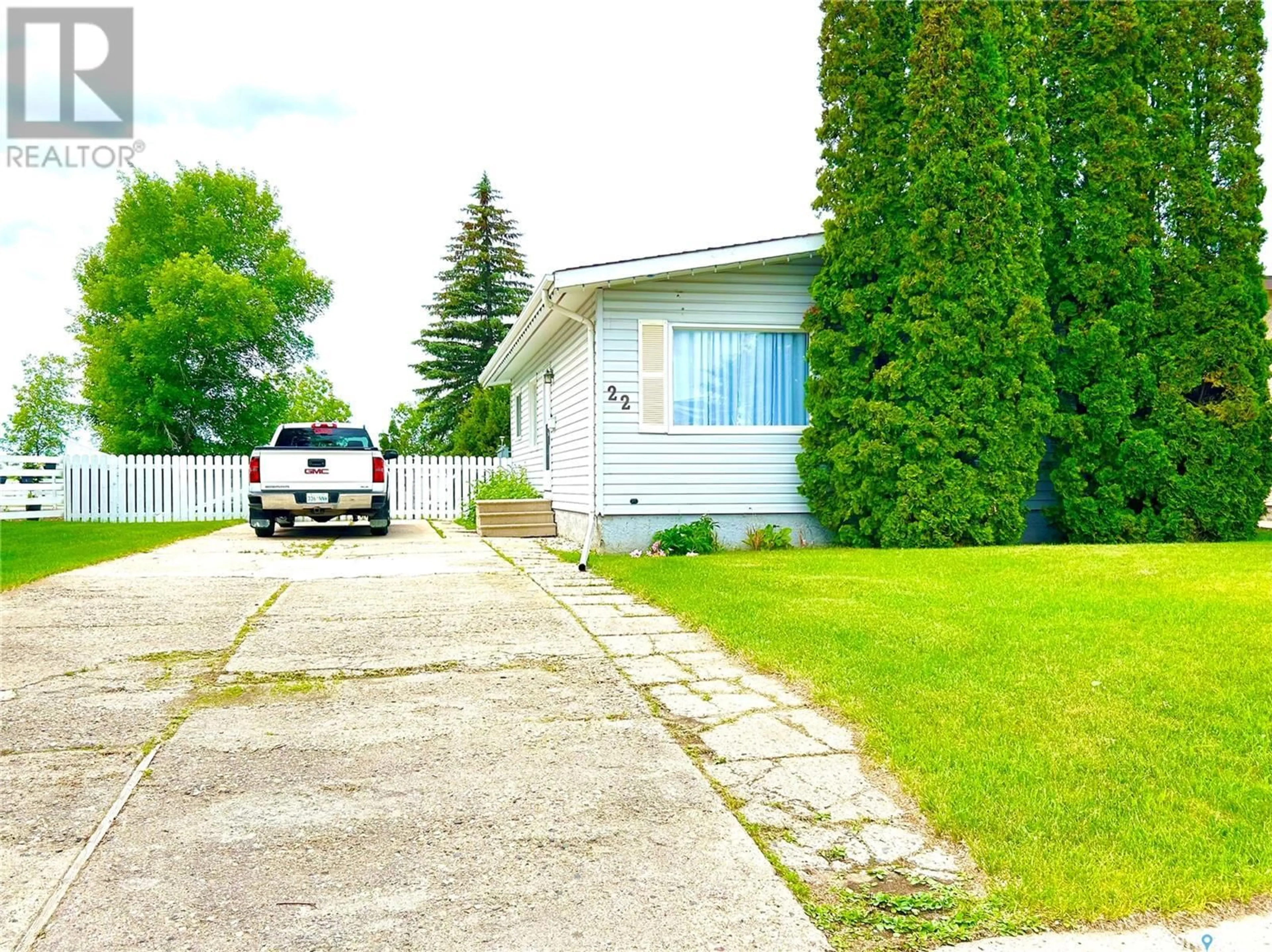 Home with vinyl exterior material, street for 22 MATHESON CRESCENT, Yorkton Saskatchewan S3N3M3