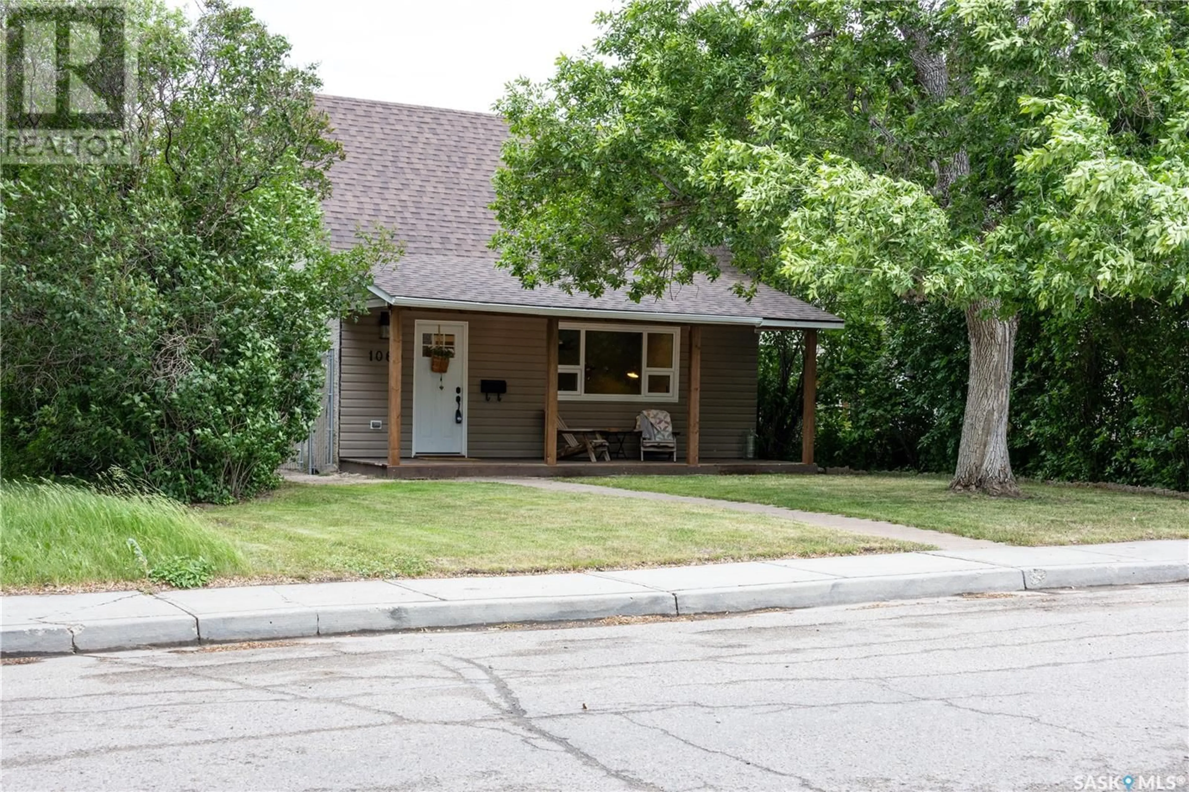 Unknown for 1060 WALLACE STREET, Regina Saskatchewan S4N3Y7